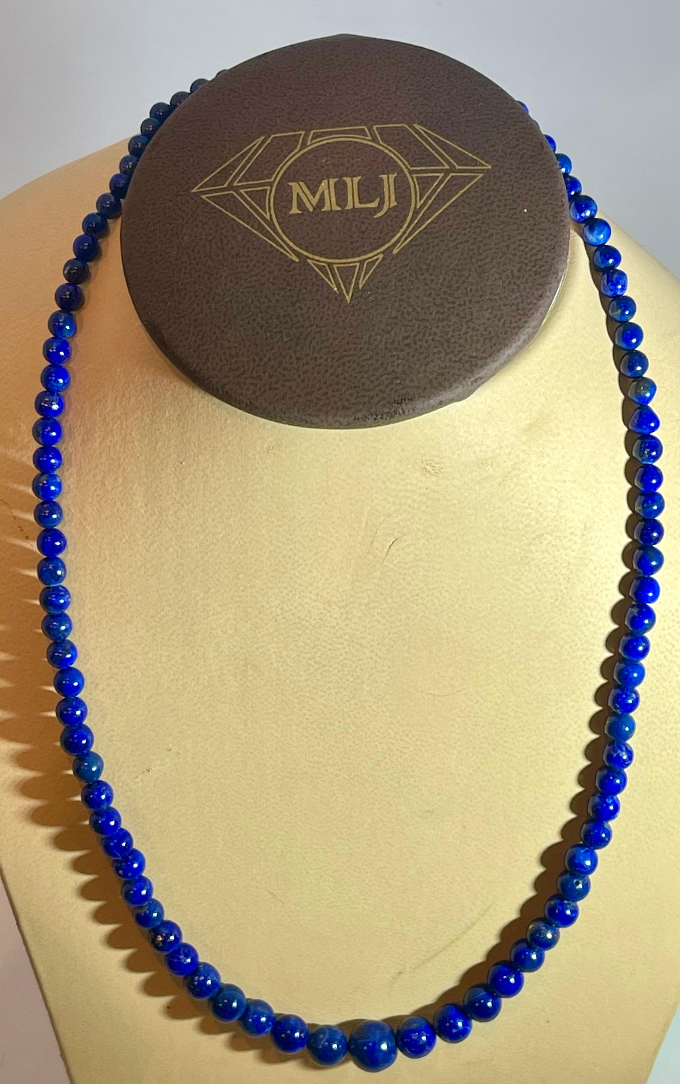 Vintage Lapis Lazuli Single Strand Necklace with 14 Karat Yellow Long Hook Clasp For Sale 7