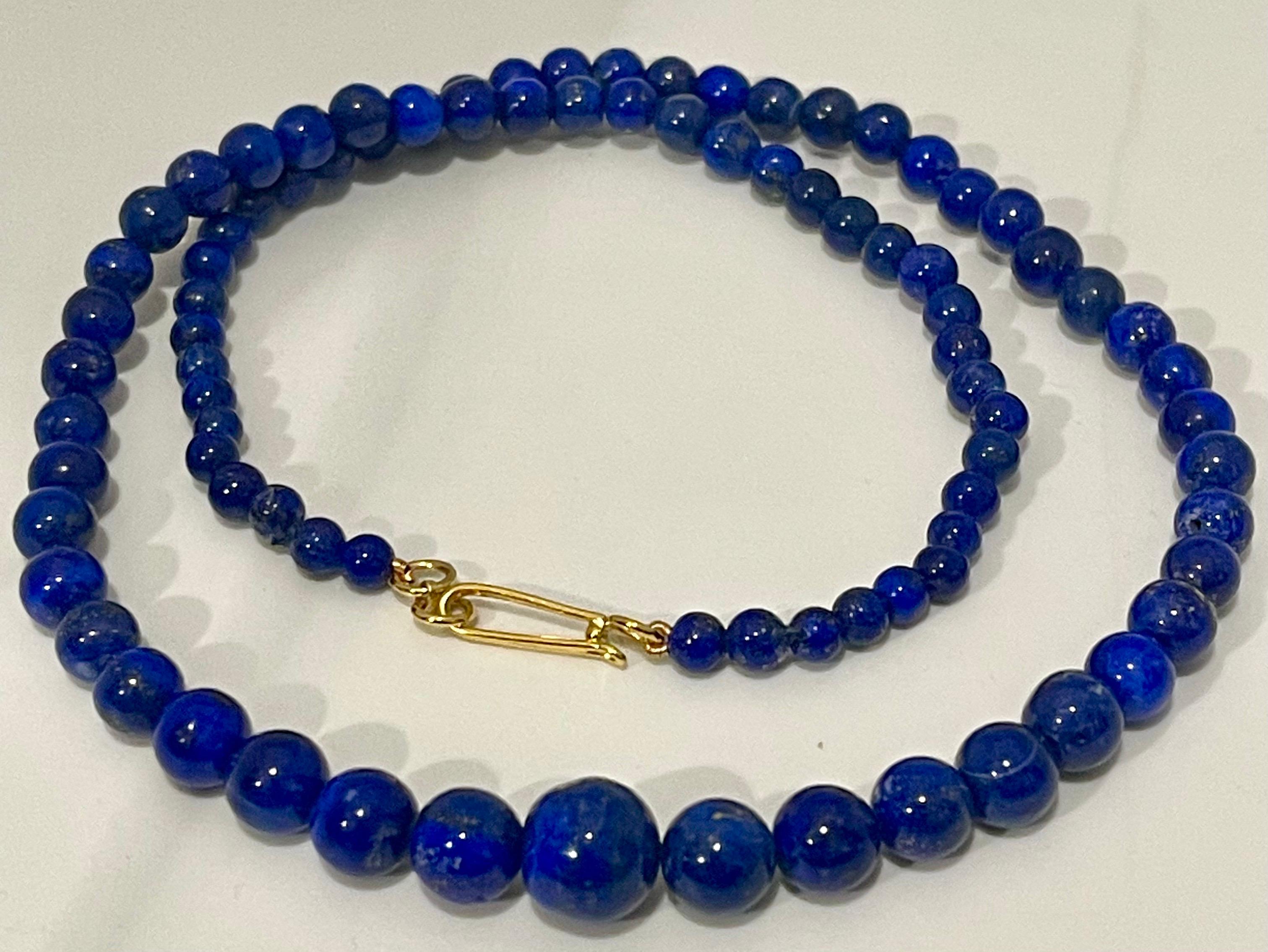 Vintage Lapis Lazuli Single Strand Necklace with 14 Karat Yellow Long Hook Clasp For Sale 2