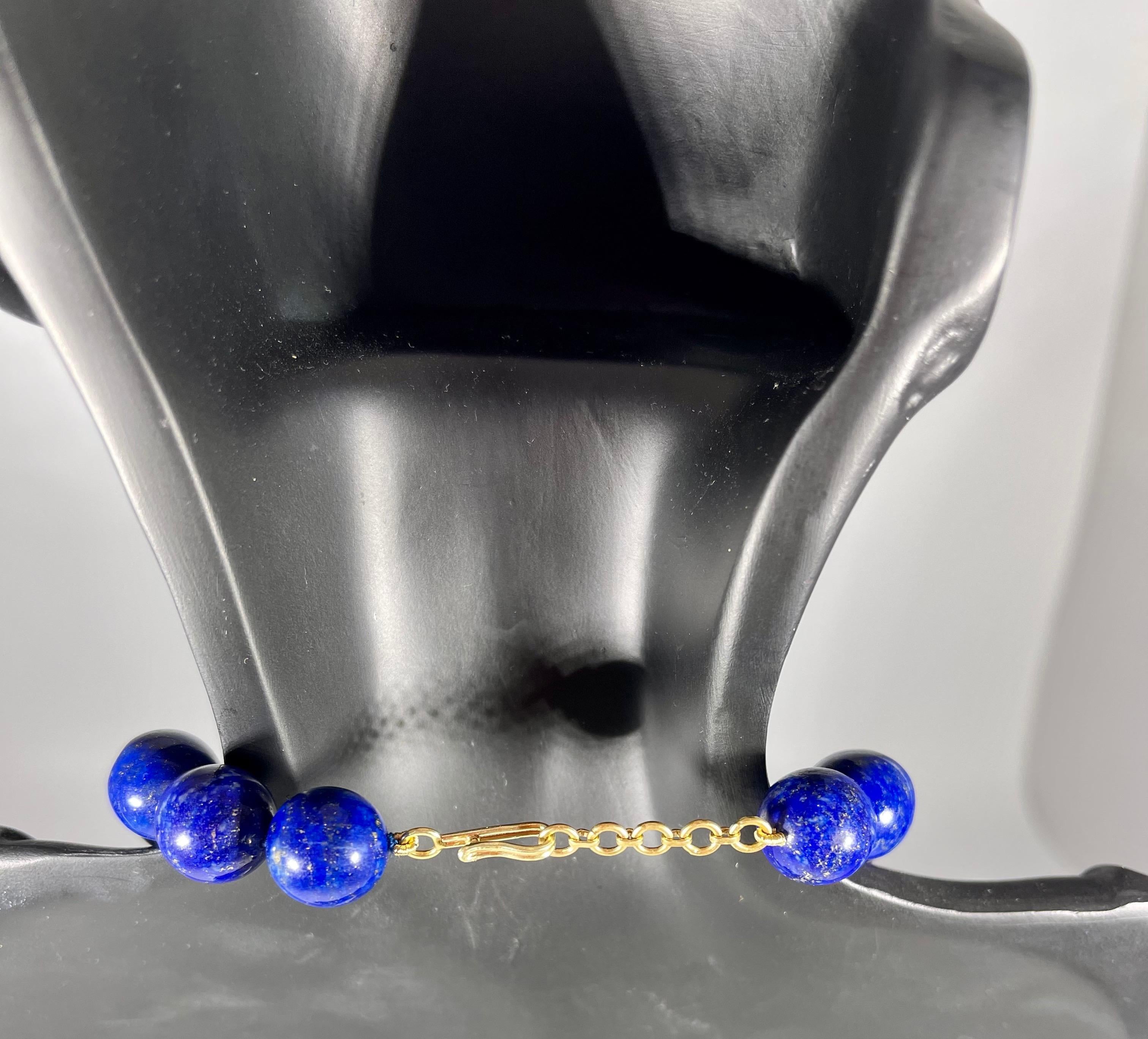 Vintage Lapis Lazuli Single Strand Necklace with Diamond & 14 Karat Yellow Gold In Excellent Condition In New York, NY