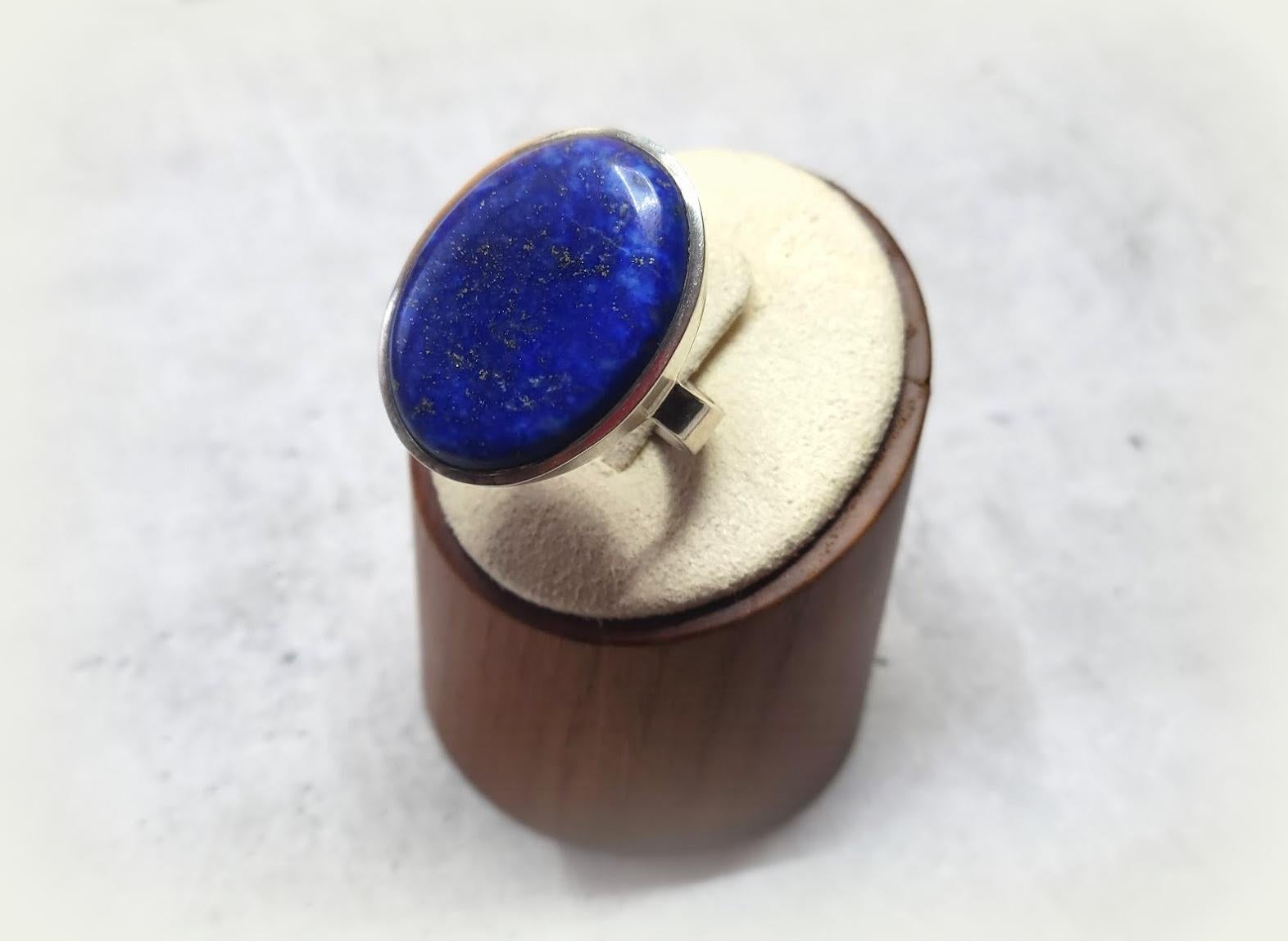 Vintage Lapis Lazuli Sterling Silver Ring For Sale 2