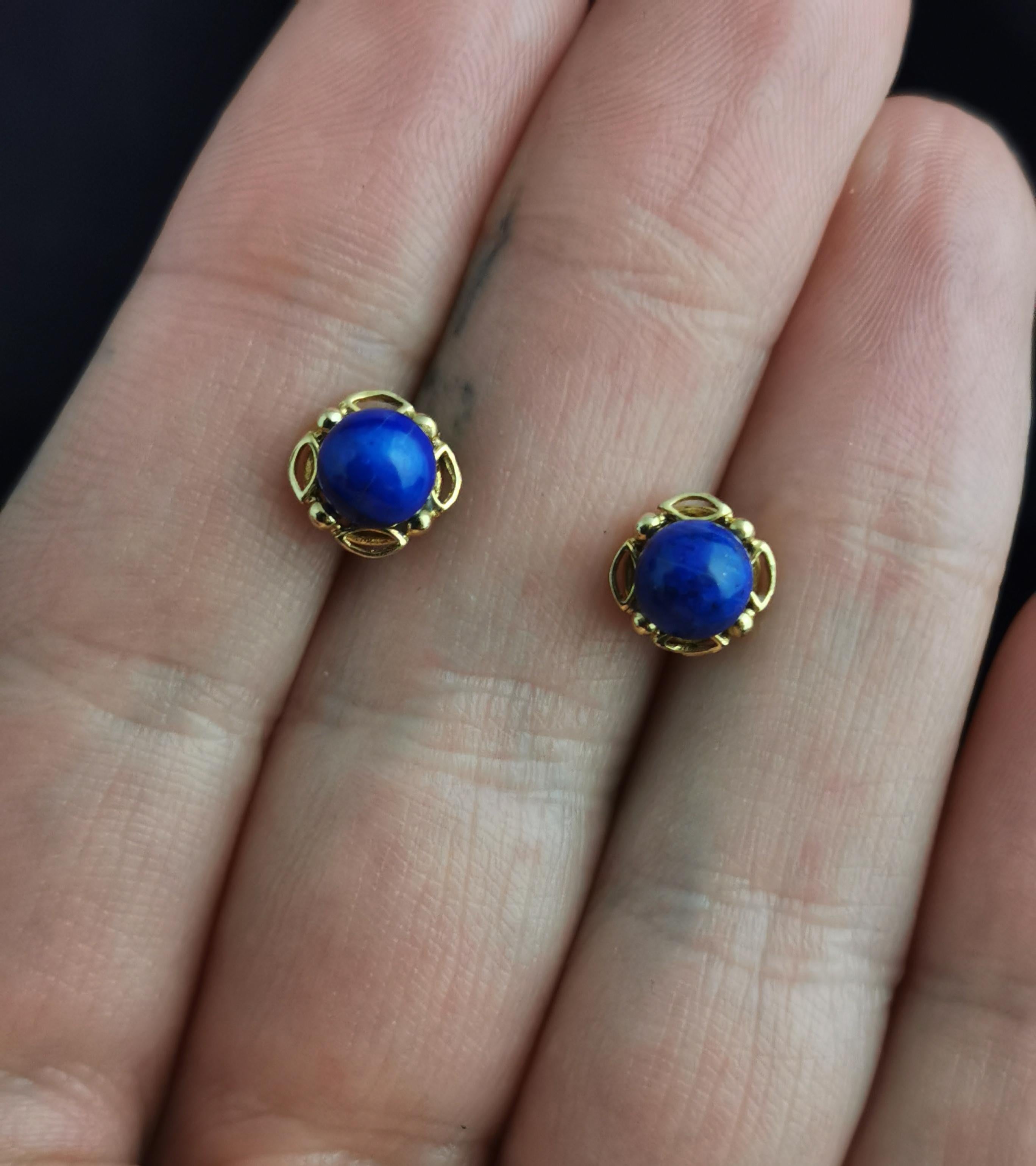 Vintage Lapis Lazuli Stud Earrings, 9 Karat Yellow Gold  3