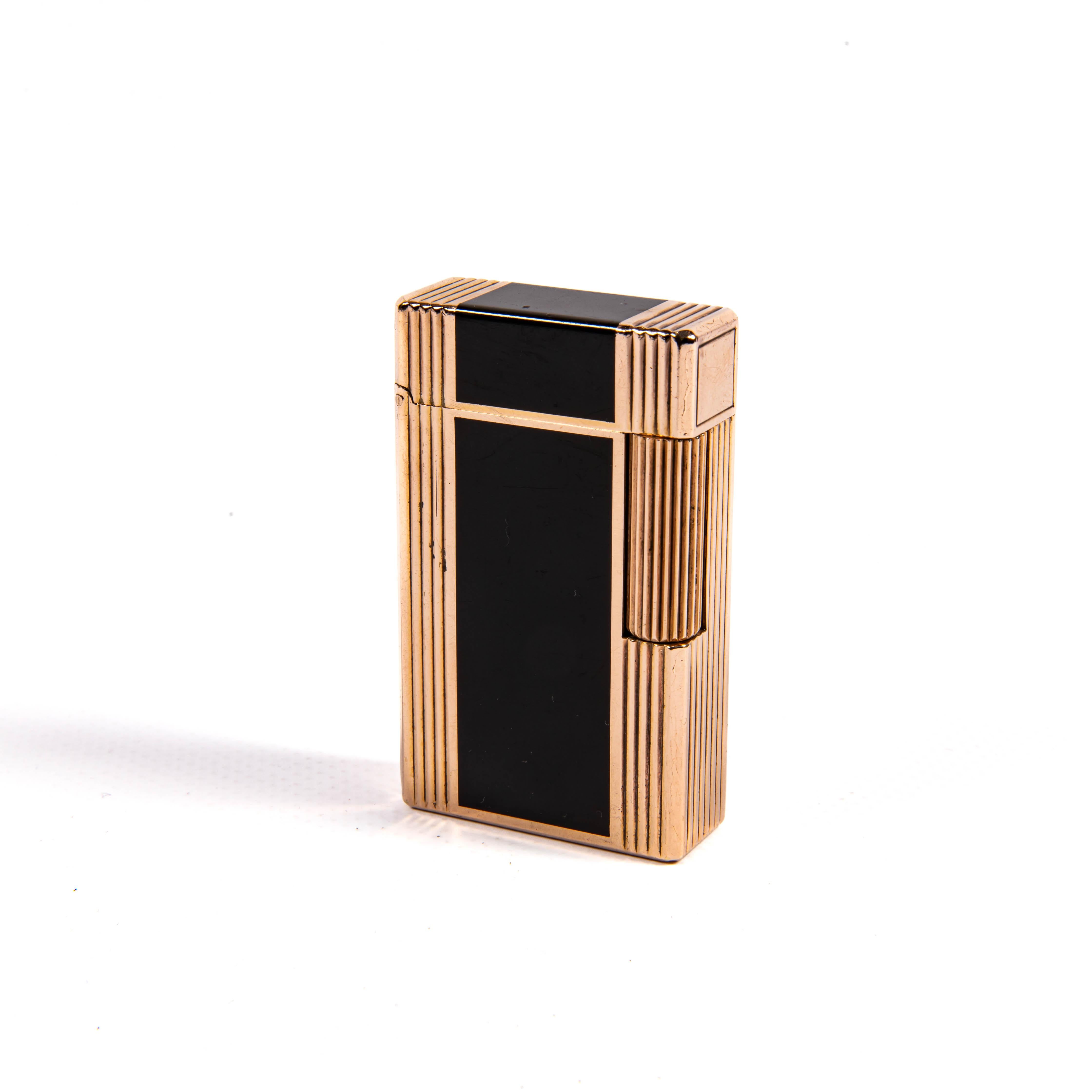 As a prestigious imprimatur in the world of luxury lighter making, S.T. Dupont has steadfastly conveyed unparalleled artisanship and innovation since its inception. Known for its profound heritage, the Maison exemplifies superior craftsmanship and