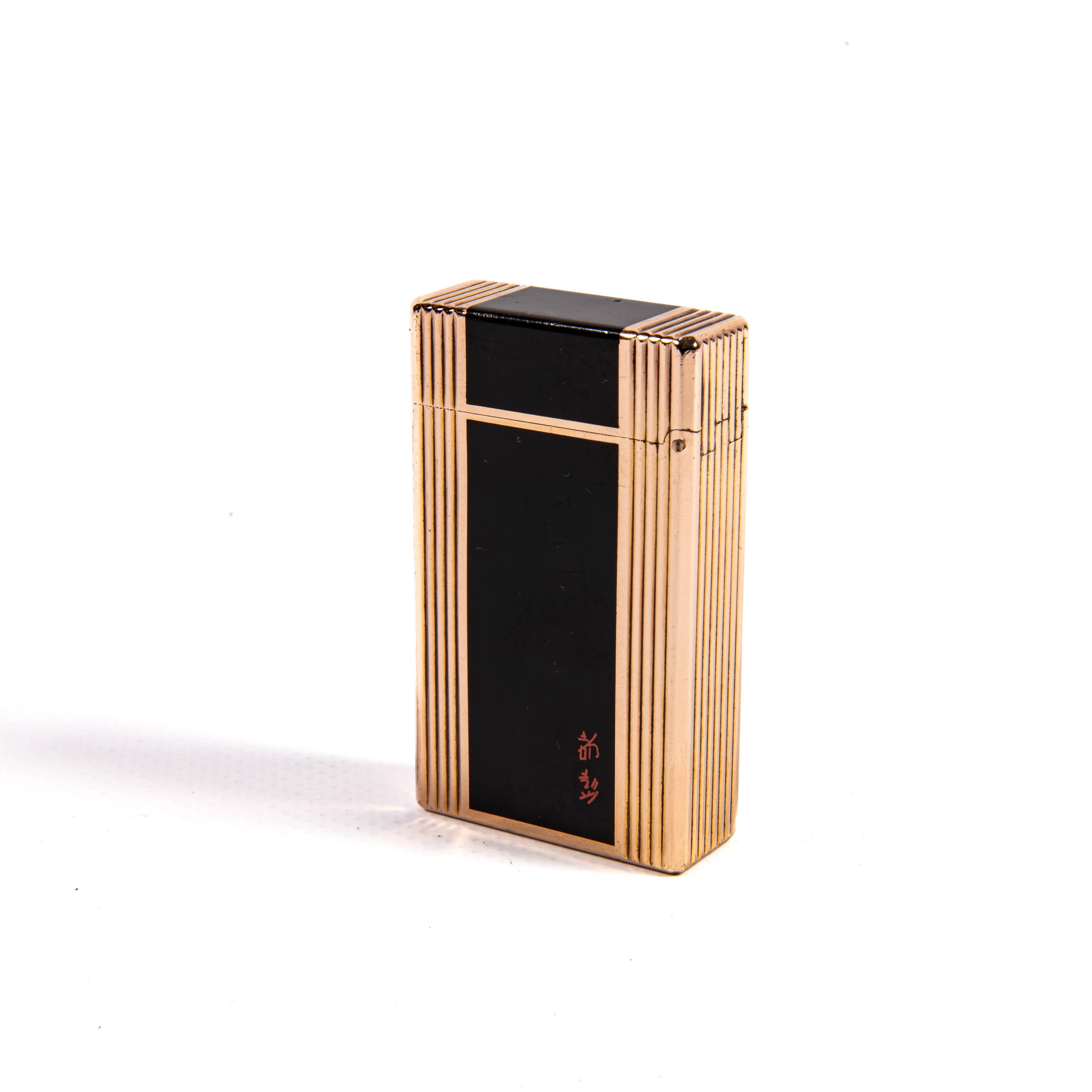 Women's or Men's Vintage Laque de Chine S.T. DUPONT Ligne 1 BS Regular Lighter 1960s For Sale