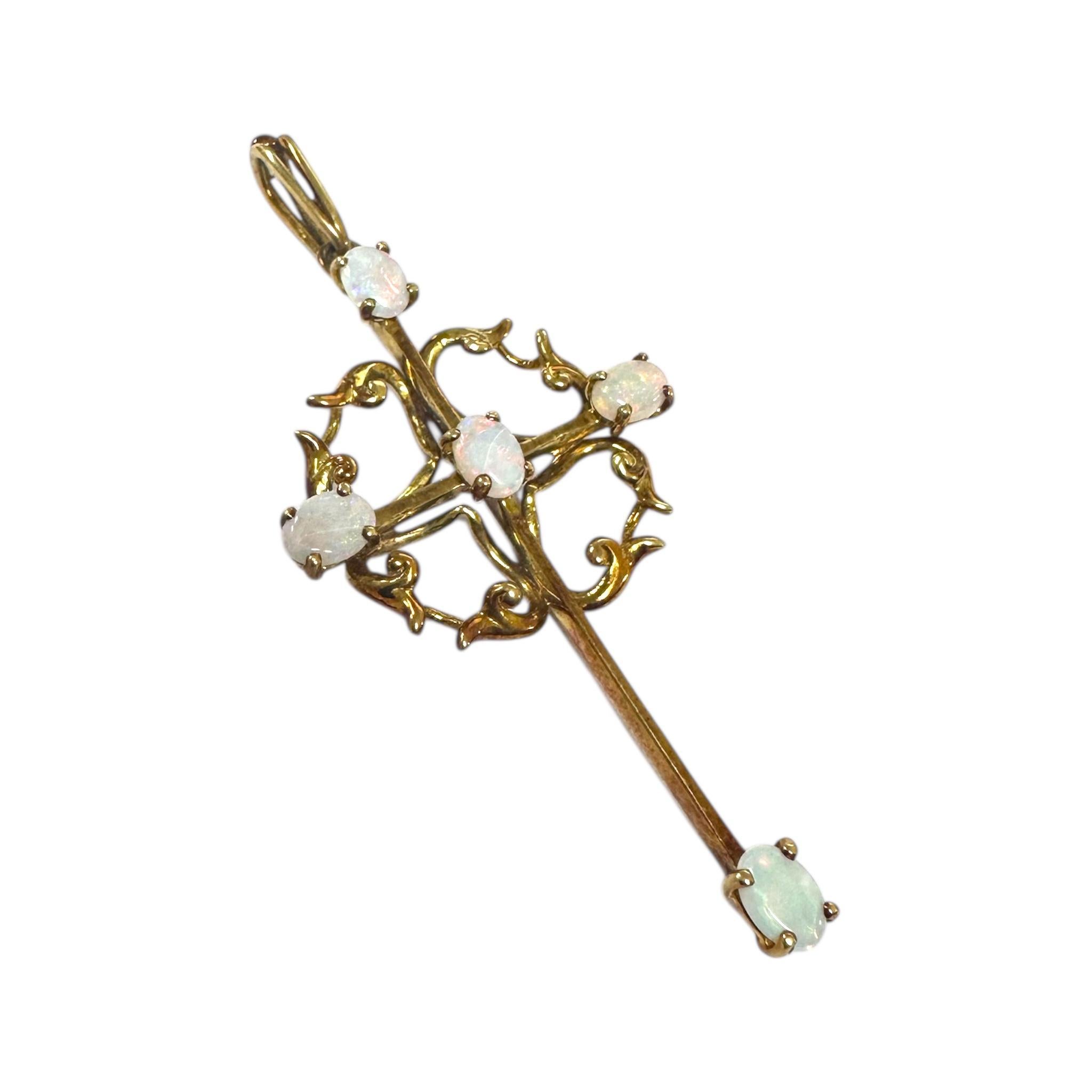 Grand pendentif croix vintage en or jaune 14 carats et opale Bon état - En vente à Montgomery, AL