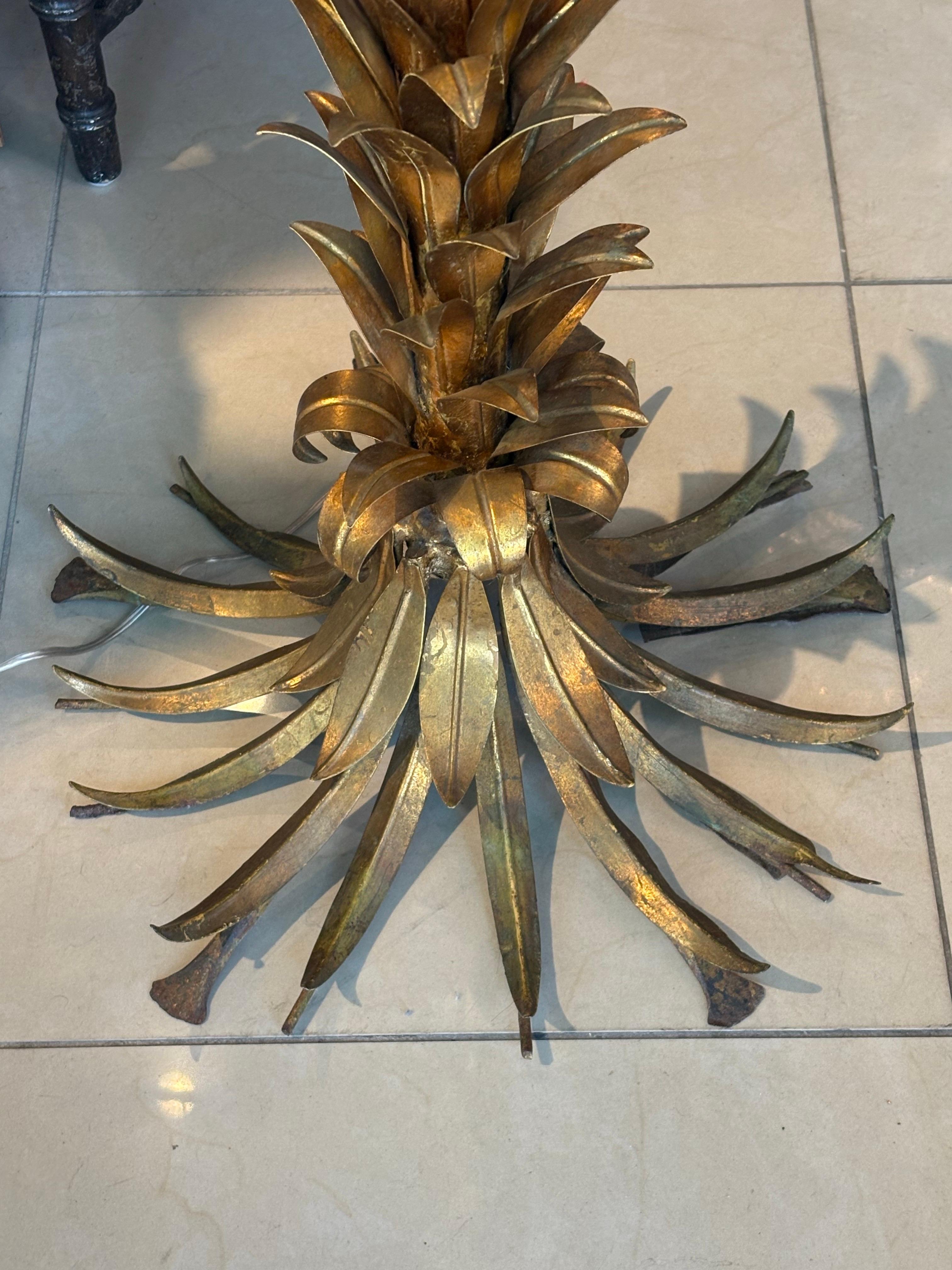Lámpara de pie vintage grande Hans Kogl de los años 70 de metal dorado con palmeras recién cableada en venta 4