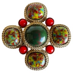 Alfiler broche con cruz de Malta grande vintage de 3" Sarah Coventry Declaración