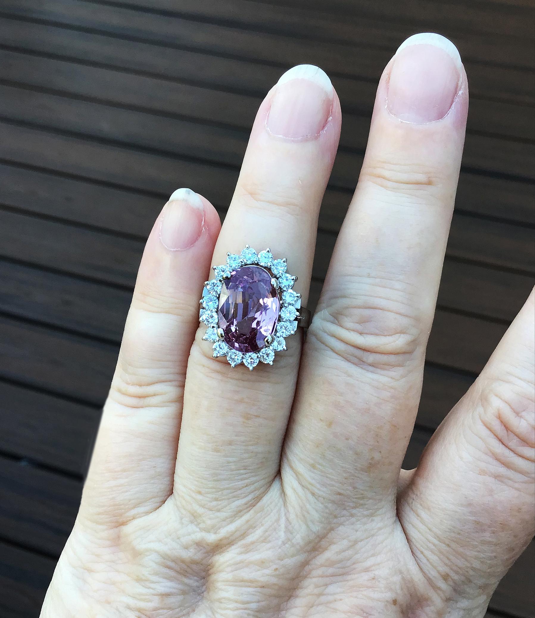 Grande anello d'epoca con diamante rosa naturale da 4,84 carati in oro bianco 14 carati AGI Cert in vendita 1