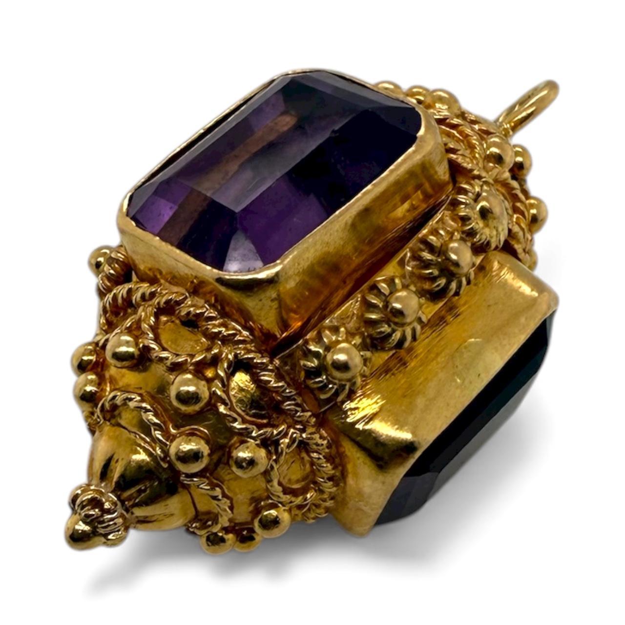 Vintage Large Amethyst Charm 18K Yellow Gold in vendita 2