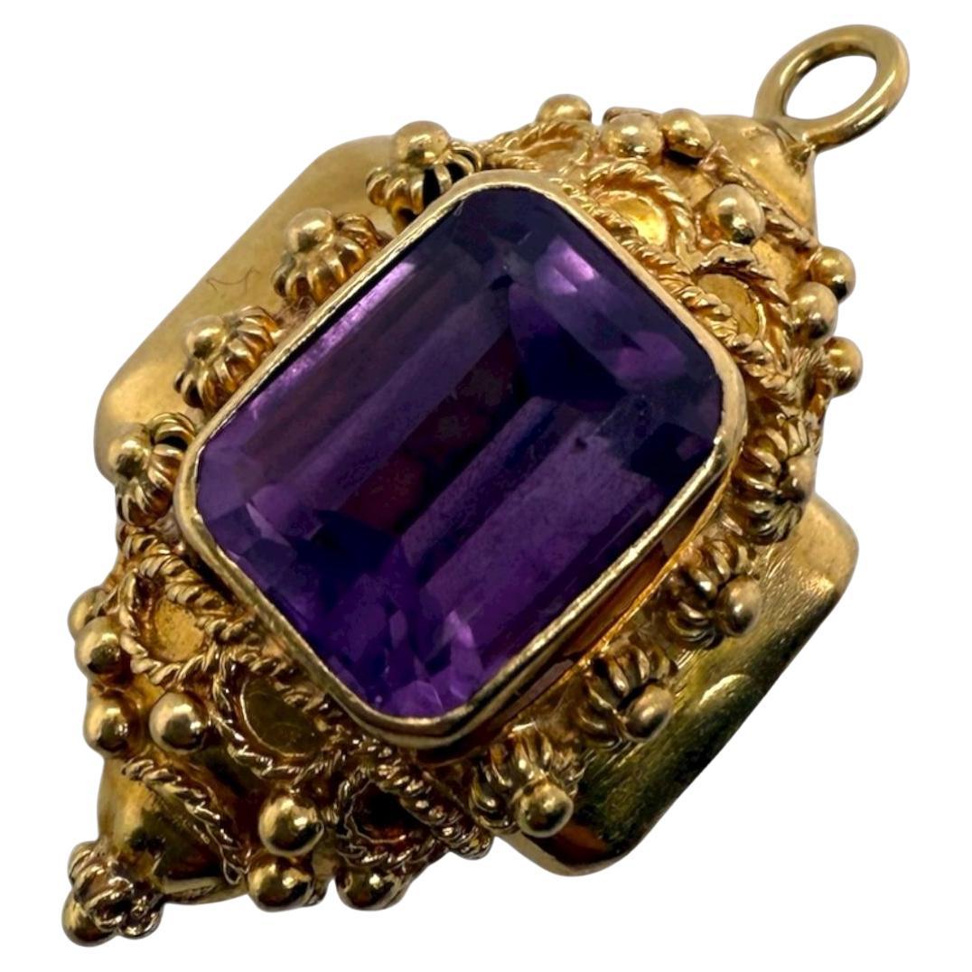 Vintage Large Amethyst Charm 18K Yellow Gold in vendita