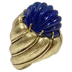 Vintage Large and Impressive Yellow Gold and Lapis Scalloped Dome Ring