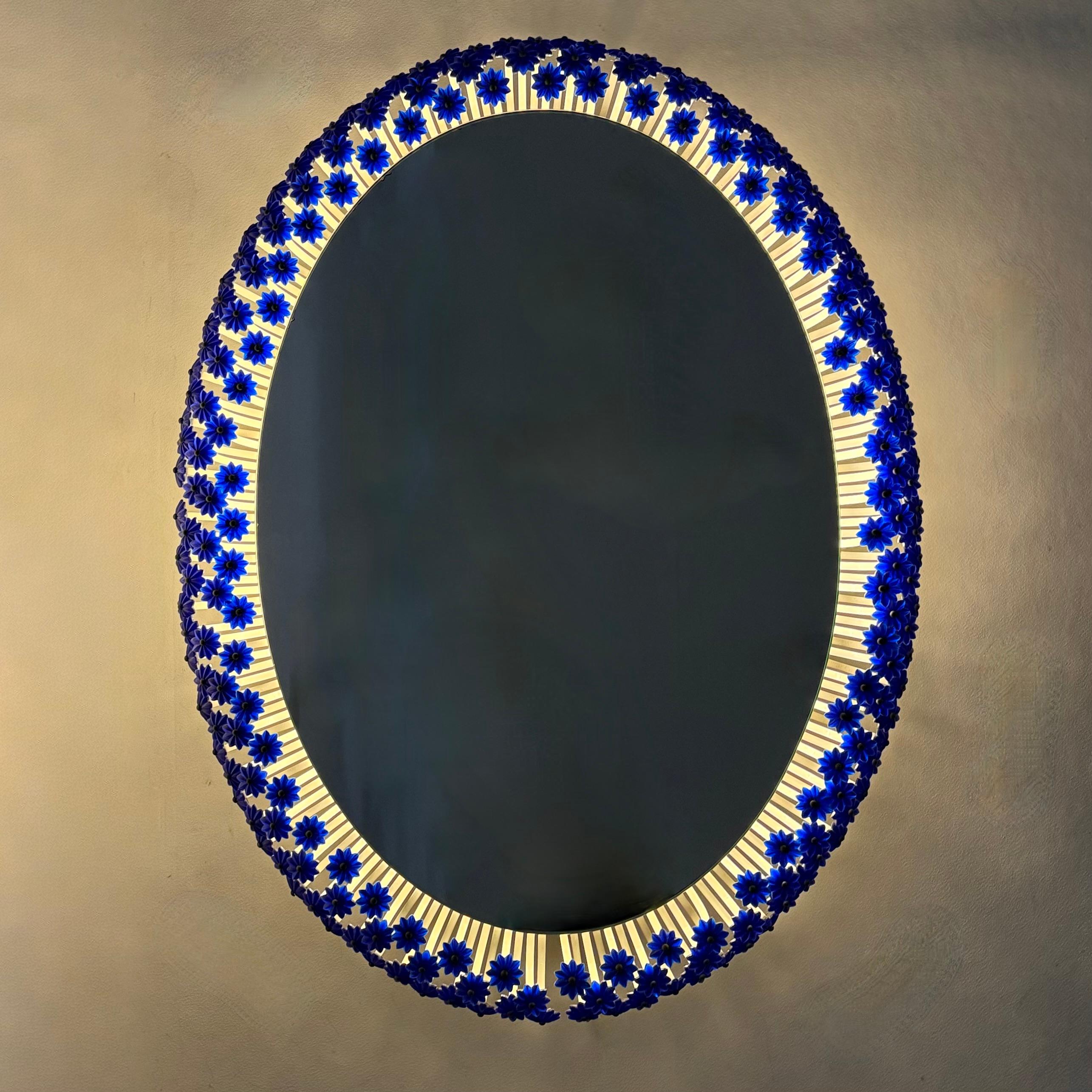 Metà XX secolo Specchio retroilluminato vintage di Emil Stejnar per Rupert Nikoll 1950s in vendita