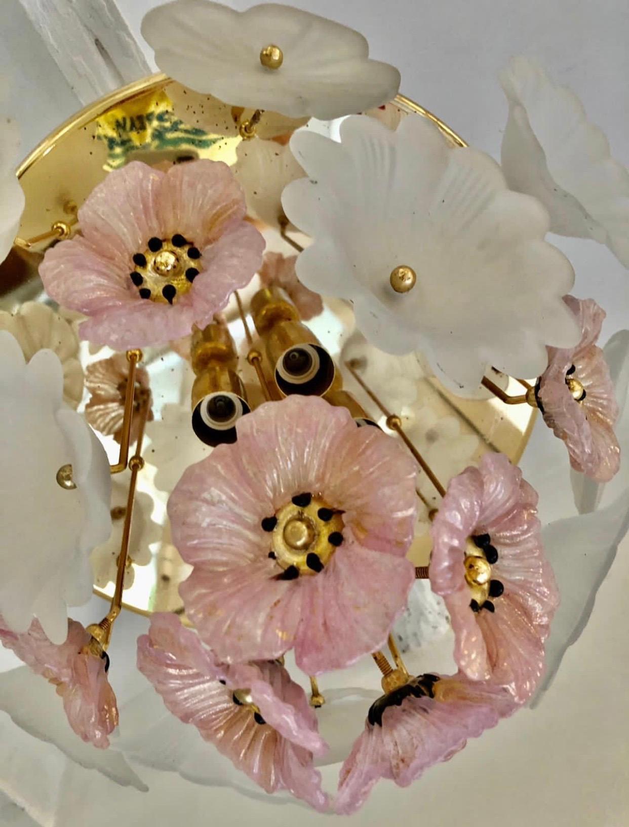 Vintage Large Barovier Murano Glass Flower Anemone Ceiling Light, Italy, 1970s In Good Condition For Sale In Paris, France