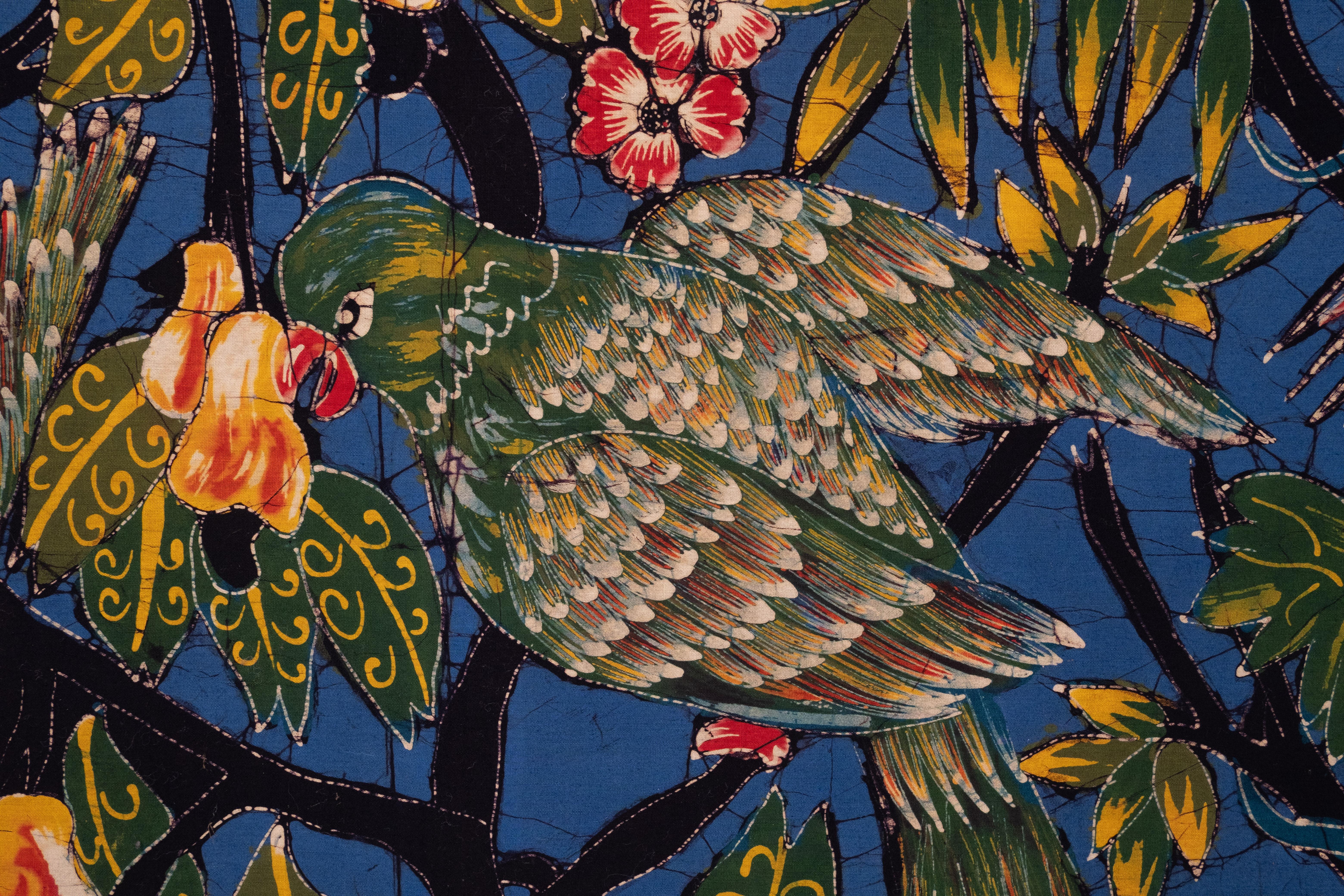 Großes Vintage-Batik-Gemälde '' Papageien, die Früchte essen ''   1960s  im Angebot 3