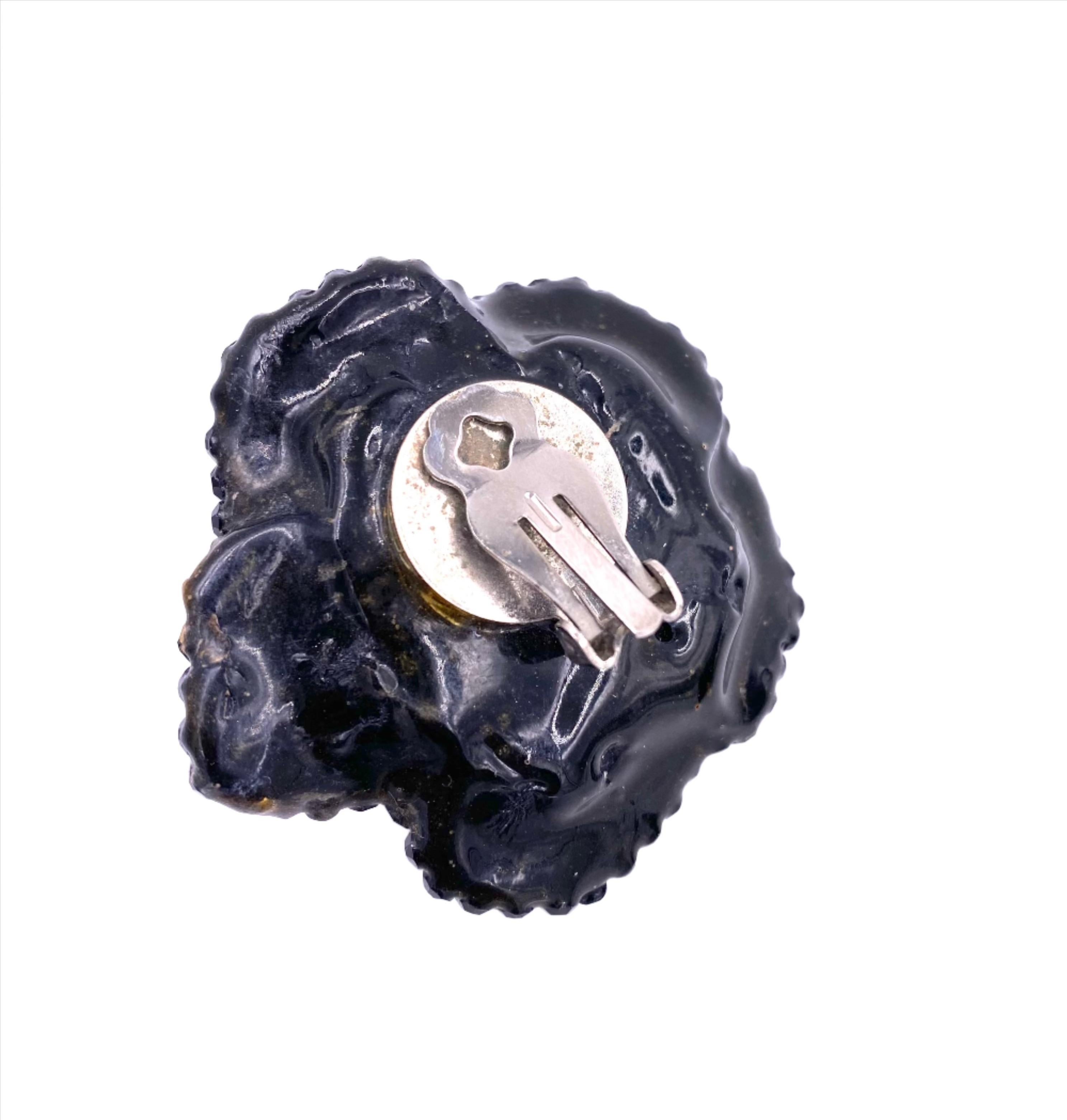 Women's Vintage Large Black Stone Rose Clip-On Earrings For Sale