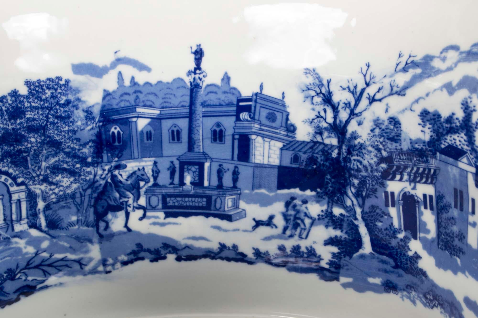 Jardinera de porcelana azul y blanca Vintage Siglo XX en venta 4