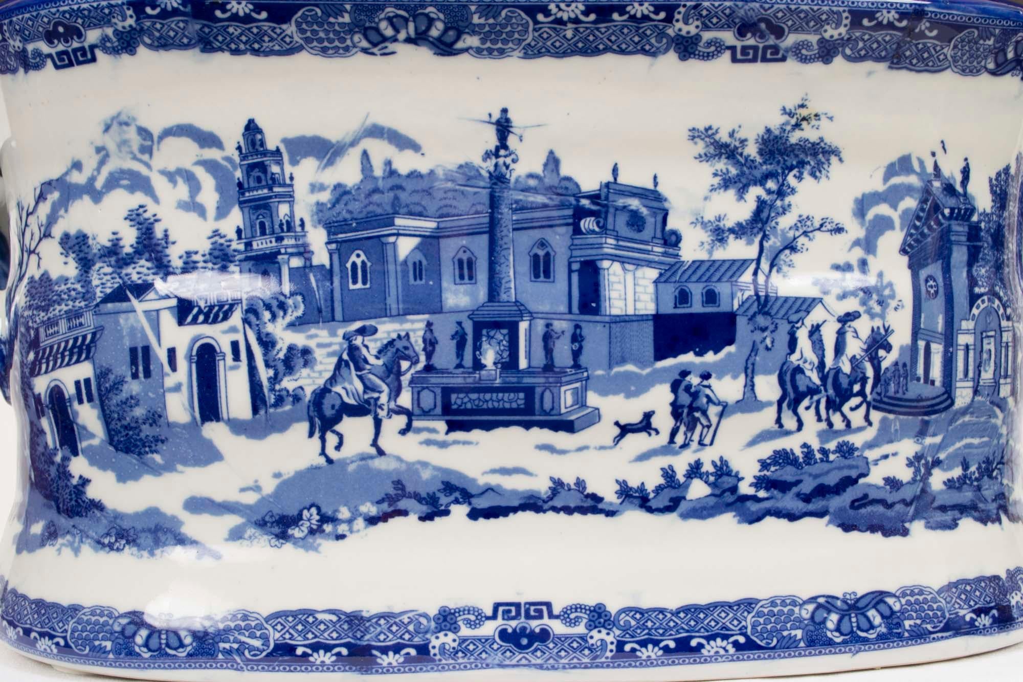 Jardinera de porcelana azul y blanca Vintage Siglo XX en Bueno estado para la venta en London, GB