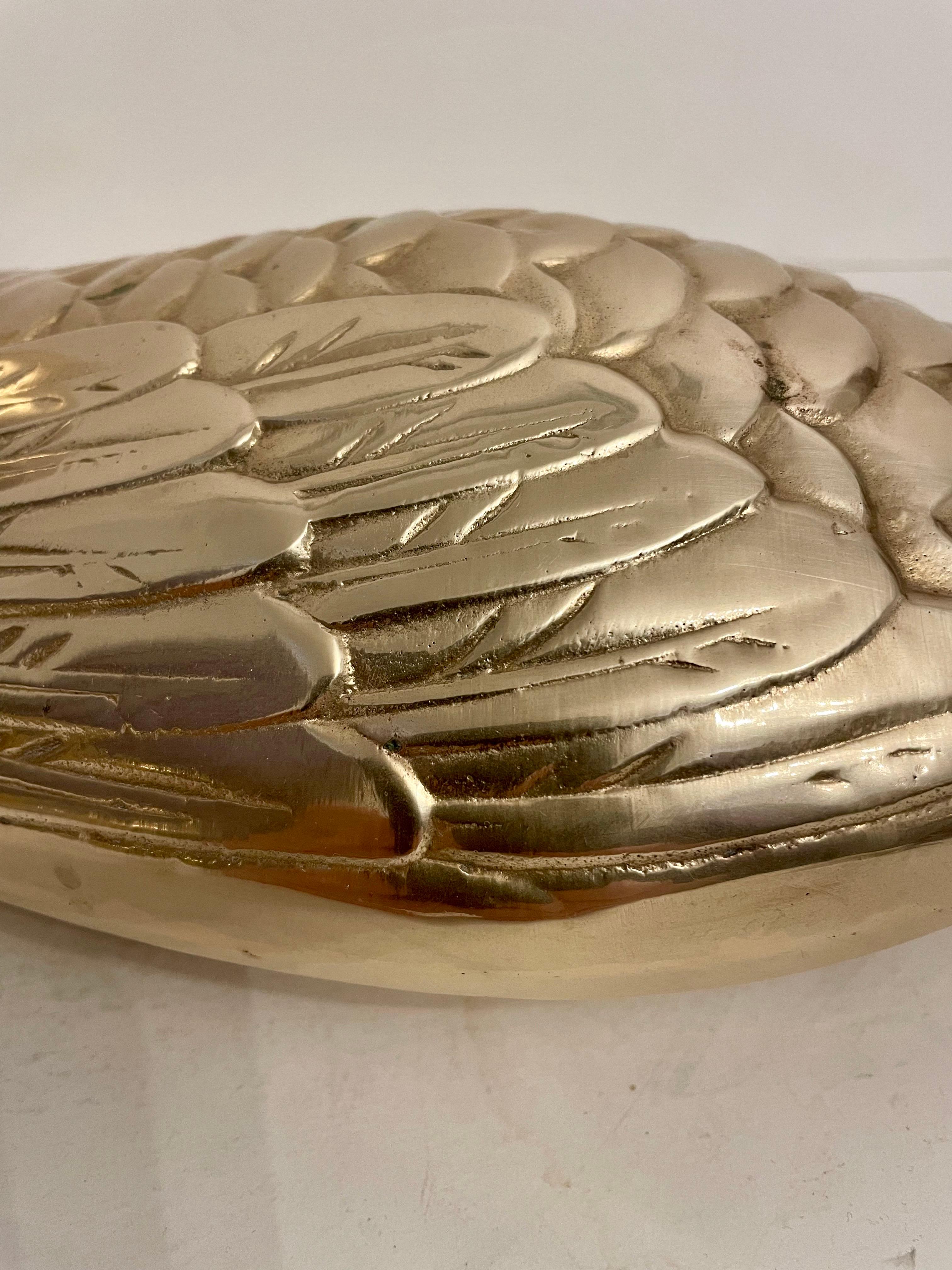 Calco Scultura d'epoca in ottone di grandi dimensioni con esca d'anatra in vendita