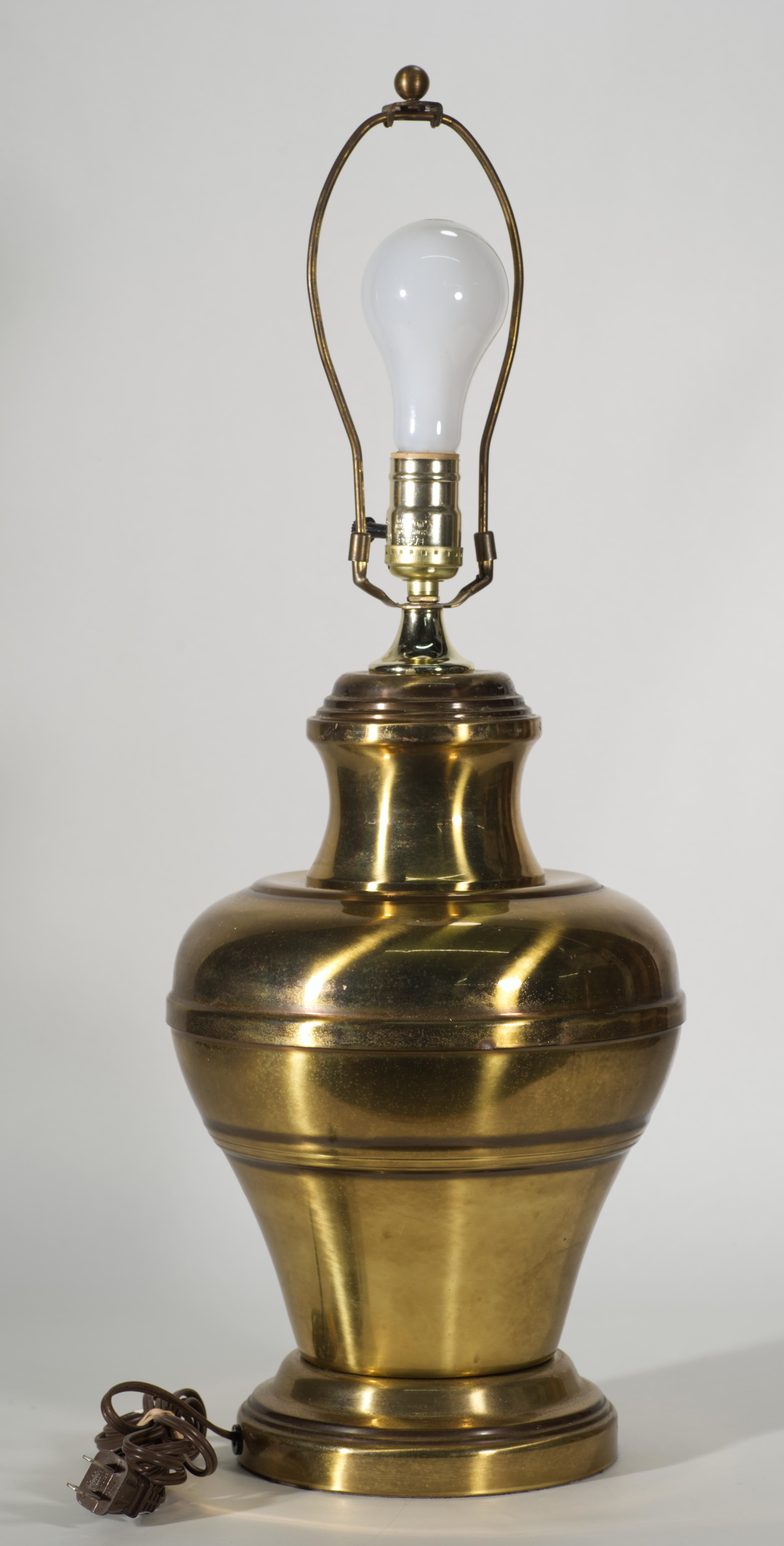 20th Century Vintage Large Brass Ginger Jar Table Lamp For Sale
