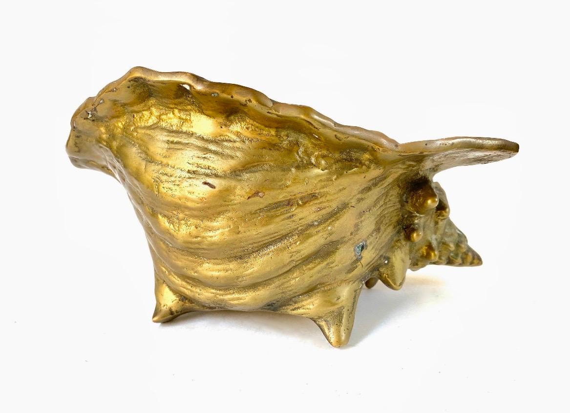 Hollywood Regency vintage brass sea shell planter, two available. Very detailed. Good condition.