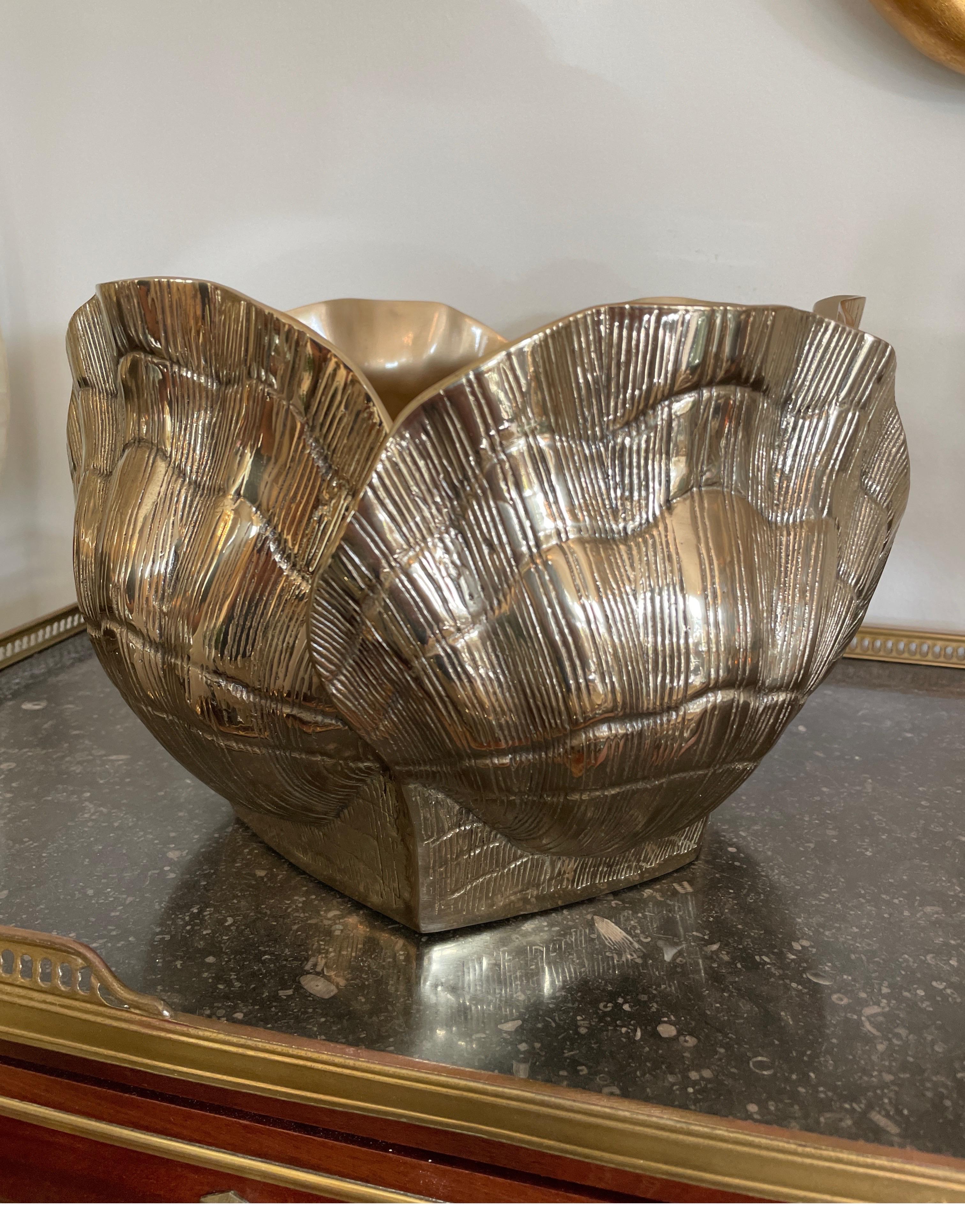 Vintage Large Brass Shell Planter In Good Condition In West Palm Beach, FL