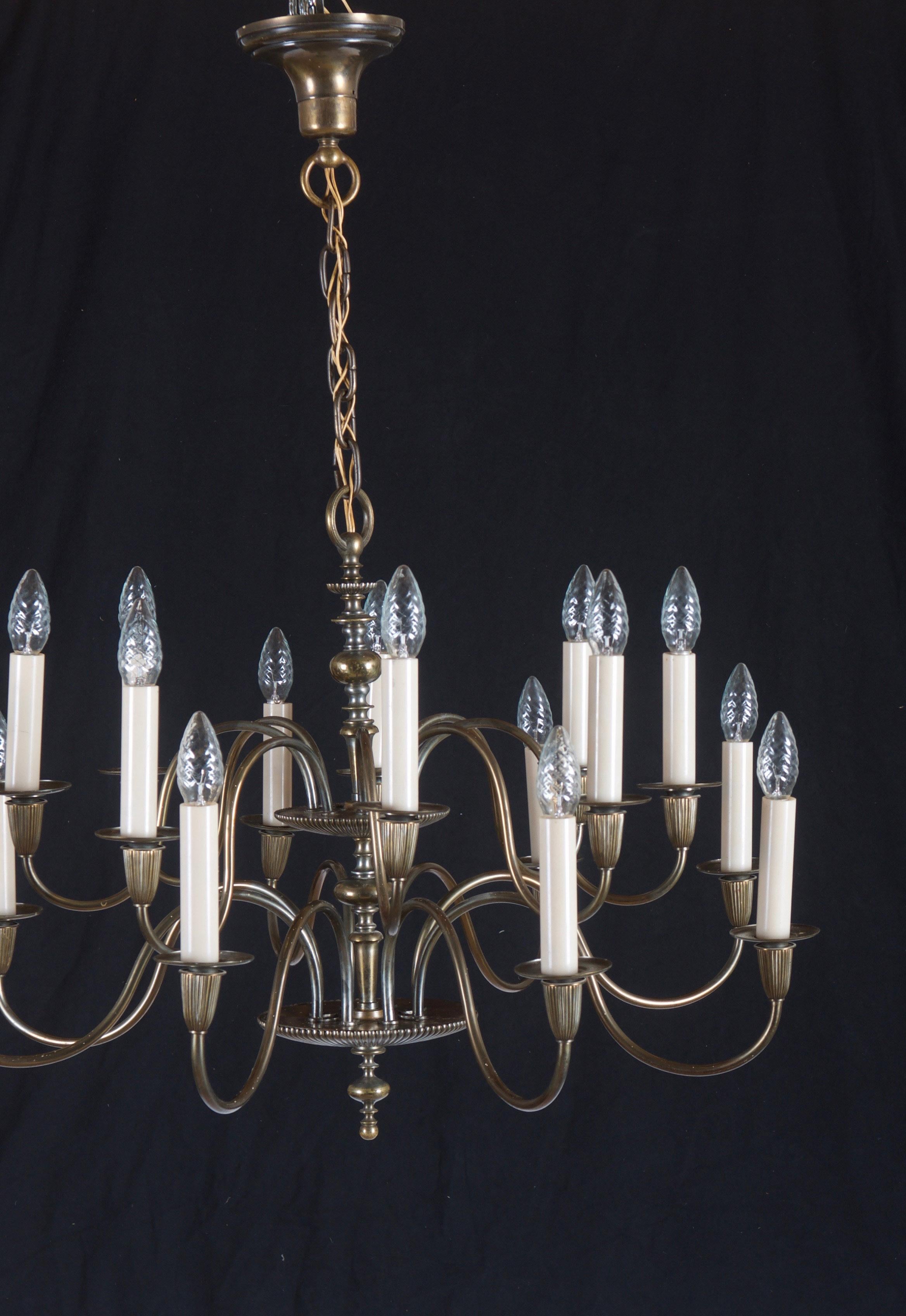 Vintage Large Brass Sixteen-Arms Chandelier For Sale 4