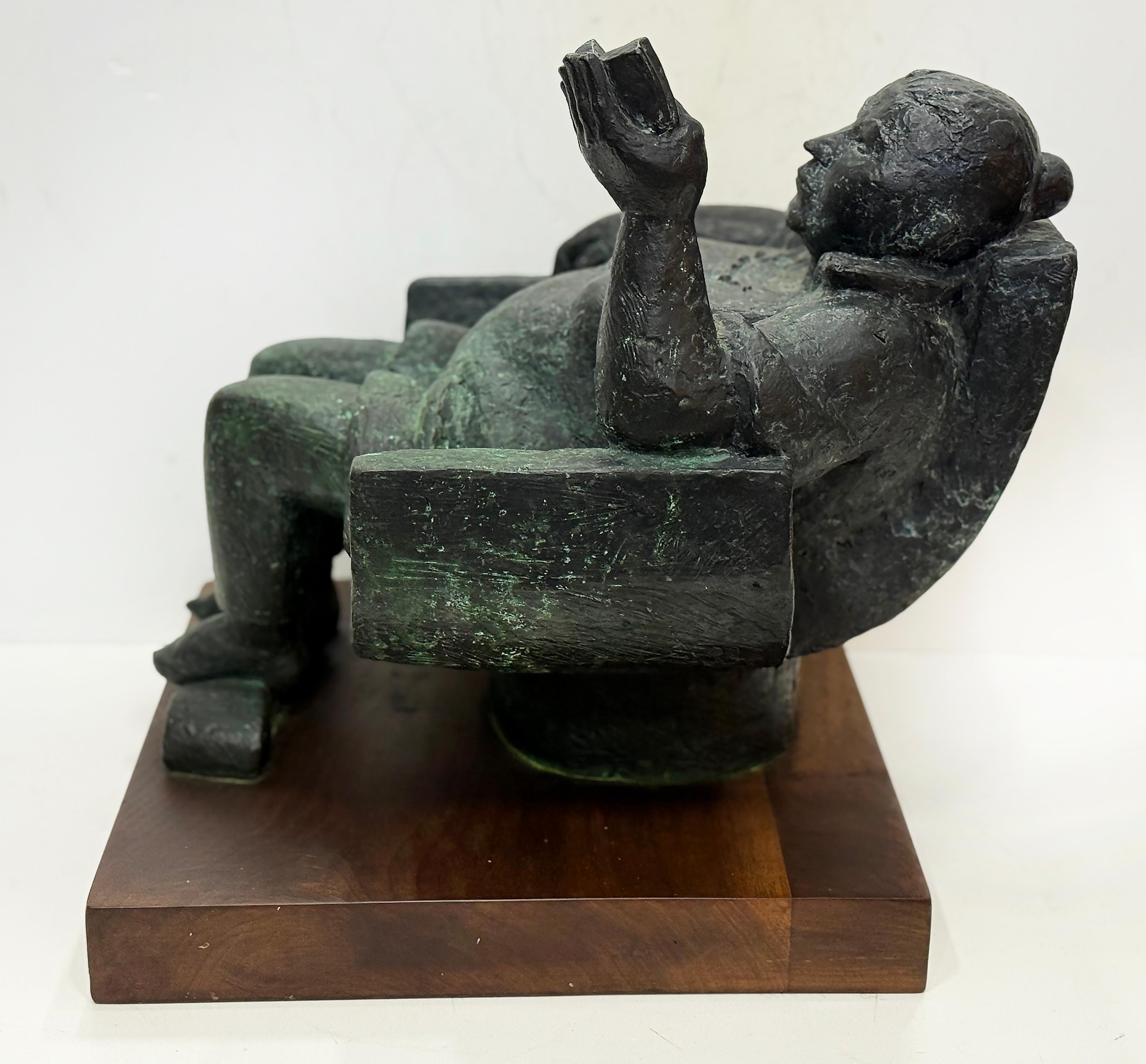 XX secolo Scultura femminile in bronzo di grandi dimensioni, firmata con marchio della fonderia, data, numeri, base in vendita