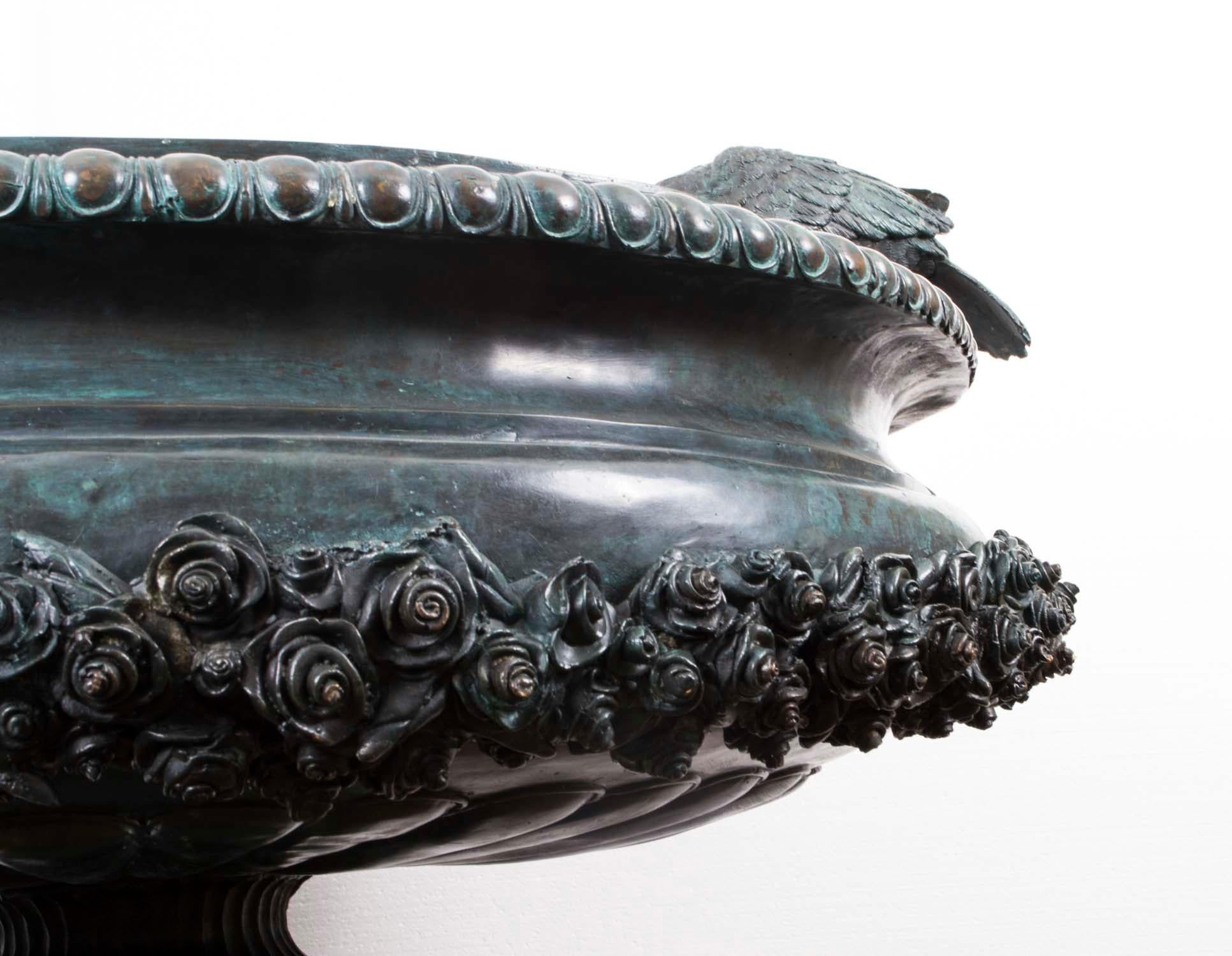 Vintage Large Bronze Urn Garden Fountain Bird Bath Jardiniere 20th Century For Sale 2