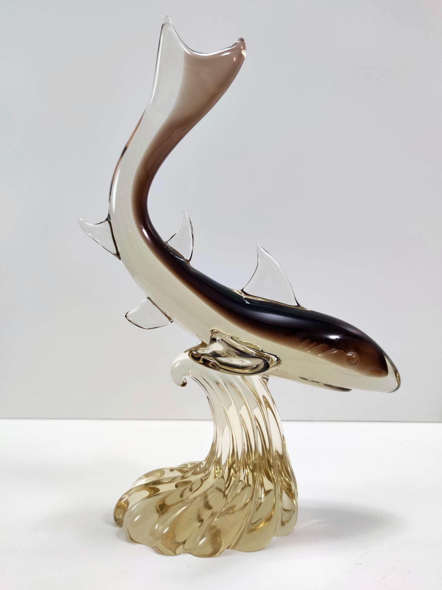 Mid-Century Modern Vintage Large Brown and Amber Murano Glass Shark on a Wave Shaped Base, Italy For Sale