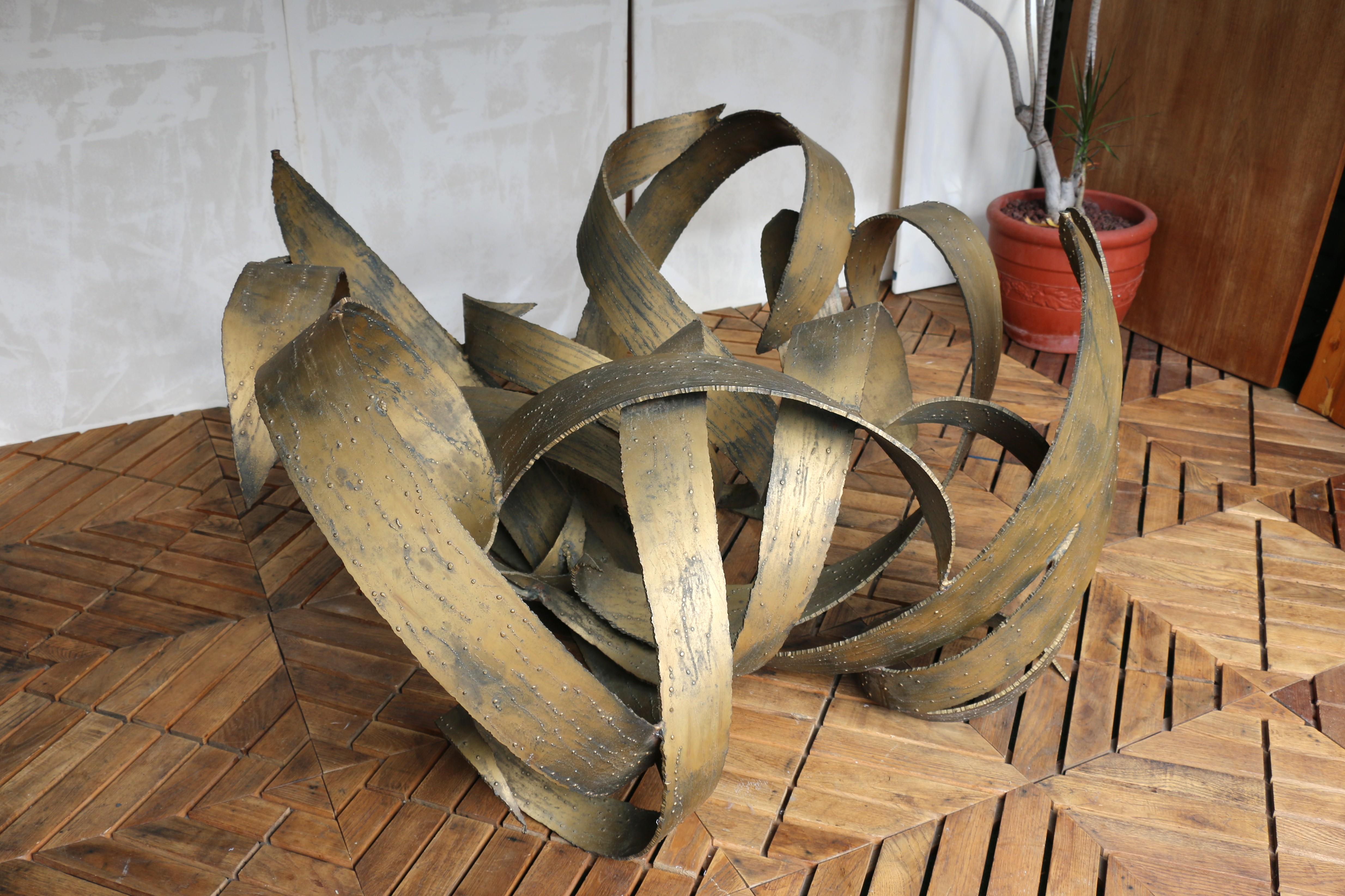 Vintage Large Brutalist Sculptural Round Dining/Center Table, Circa 1970s For Sale 13