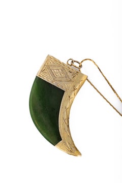 Vintage Large Carved Jade Tiger Claw Pendant Necklace Known for Love