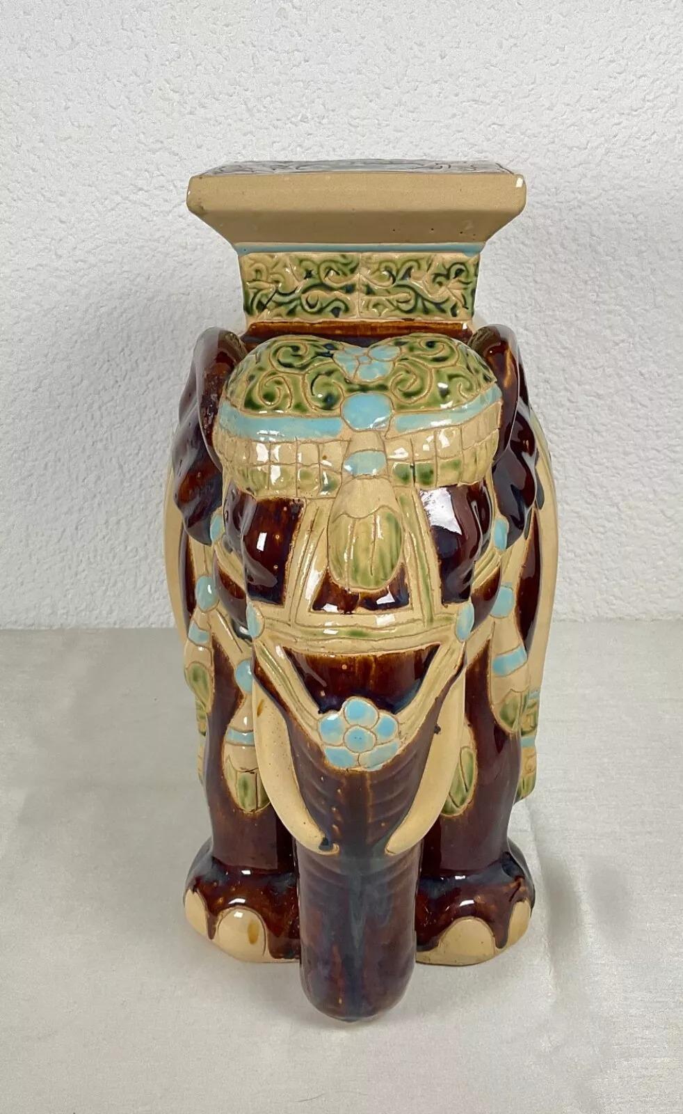 Grand porte-plante éléphant vintage en céramique - Finition émaillée et craquelée - 2Y480 en vente 1