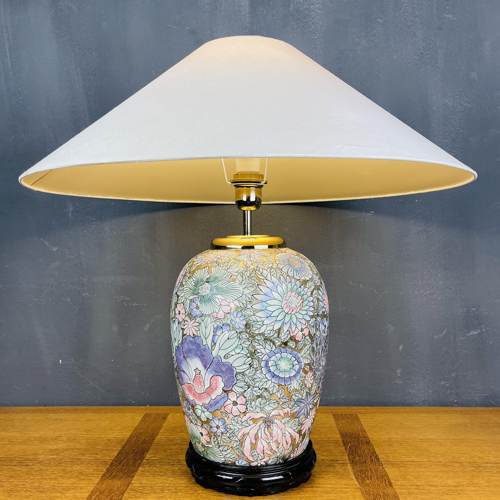 Vintage Large Ceramic Table Lamp Flower, Italy, 1970s For Sale 6