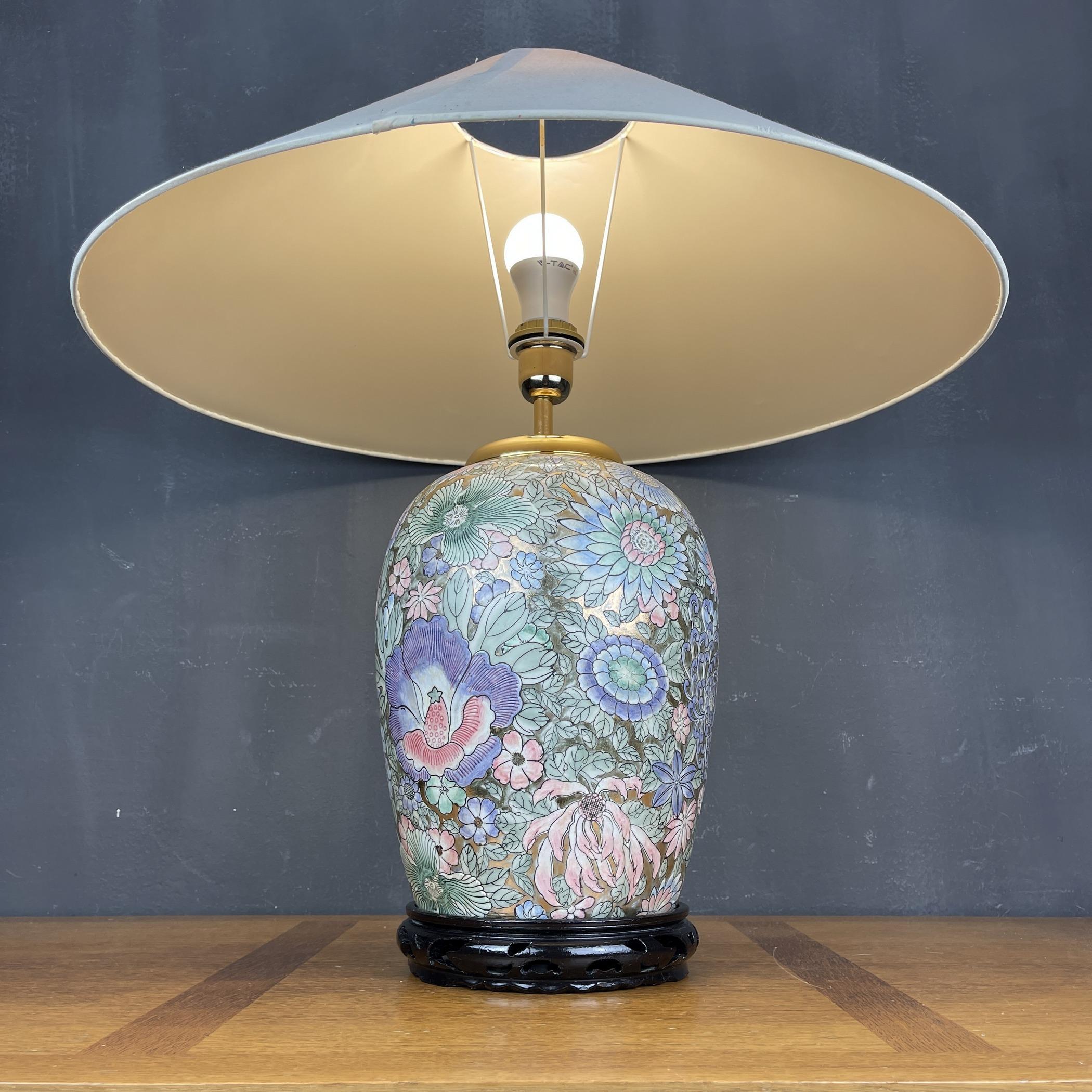Mid-Century Modern Vintage Large Ceramic Table Lamp Flower, Italy, 1970s For Sale
