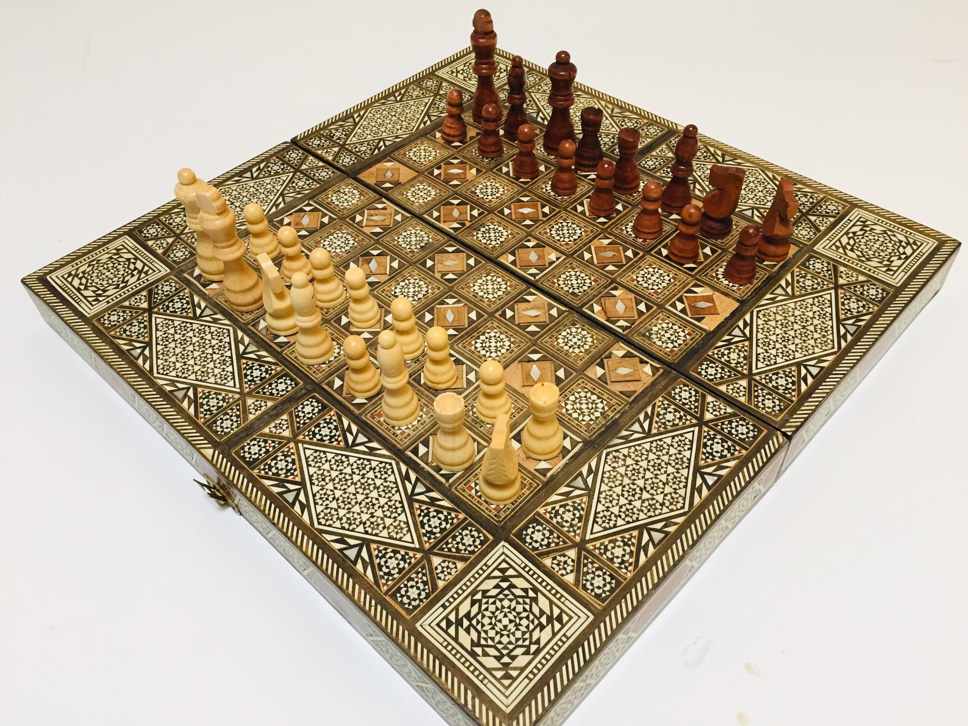 Vieux grand jeu complet de backgammon et d'echecs en mosaique incrustee syrienne 8