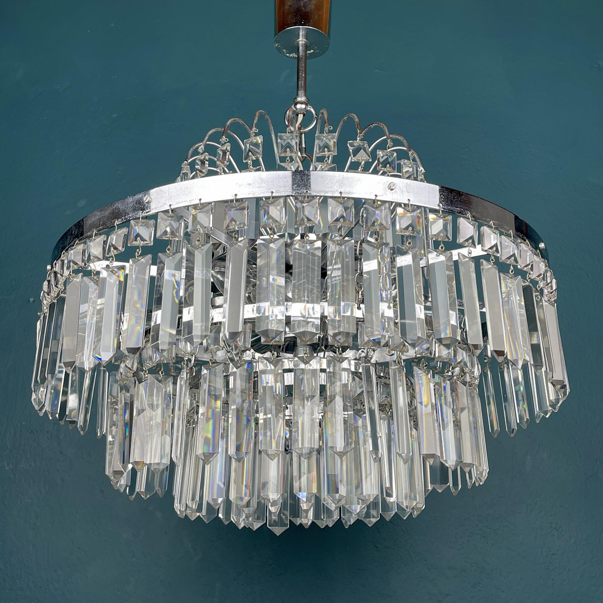 Großer Vintage-Kronleuchter aus Kristall Sijaj Hrastnik, Jugoslawien 1970er Jahre im Zustand „Gut“ im Angebot in Miklavž Pri Taboru, SI