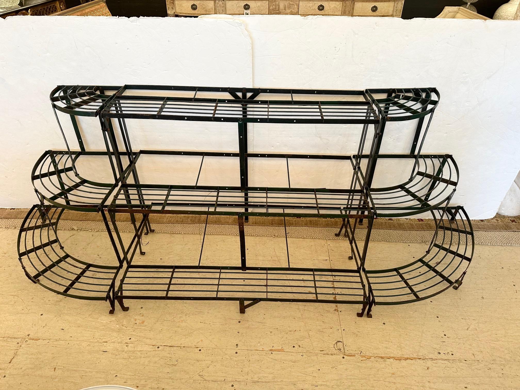 Grand stand vintage en métal peint courbé pour fleurs 5