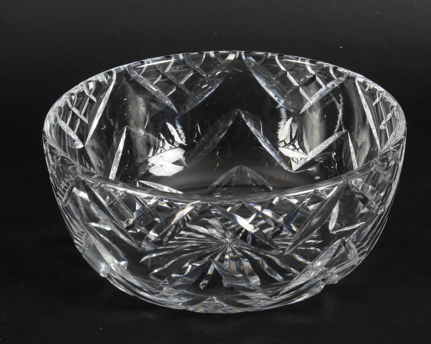 Vintage English Crystal Cut Glas Schüssel Midcentury im Zustand „Gut“ in London, GB