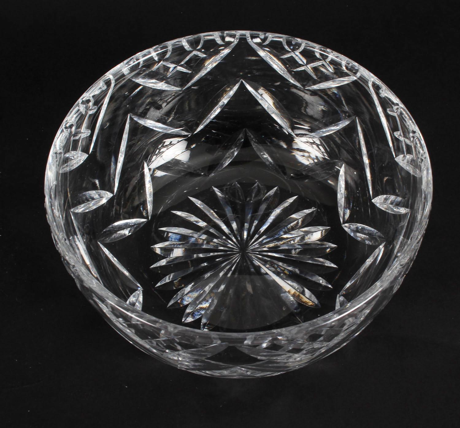 Vintage English Crystal Cut Glass Bowl Midcentury In Good Condition In London, GB