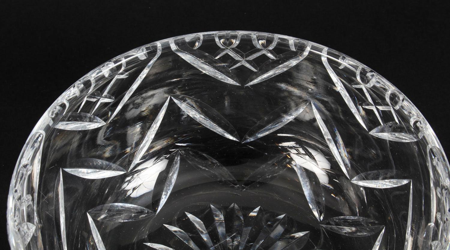 Mid-20th Century Vintage English Crystal Cut Glass Bowl Midcentury