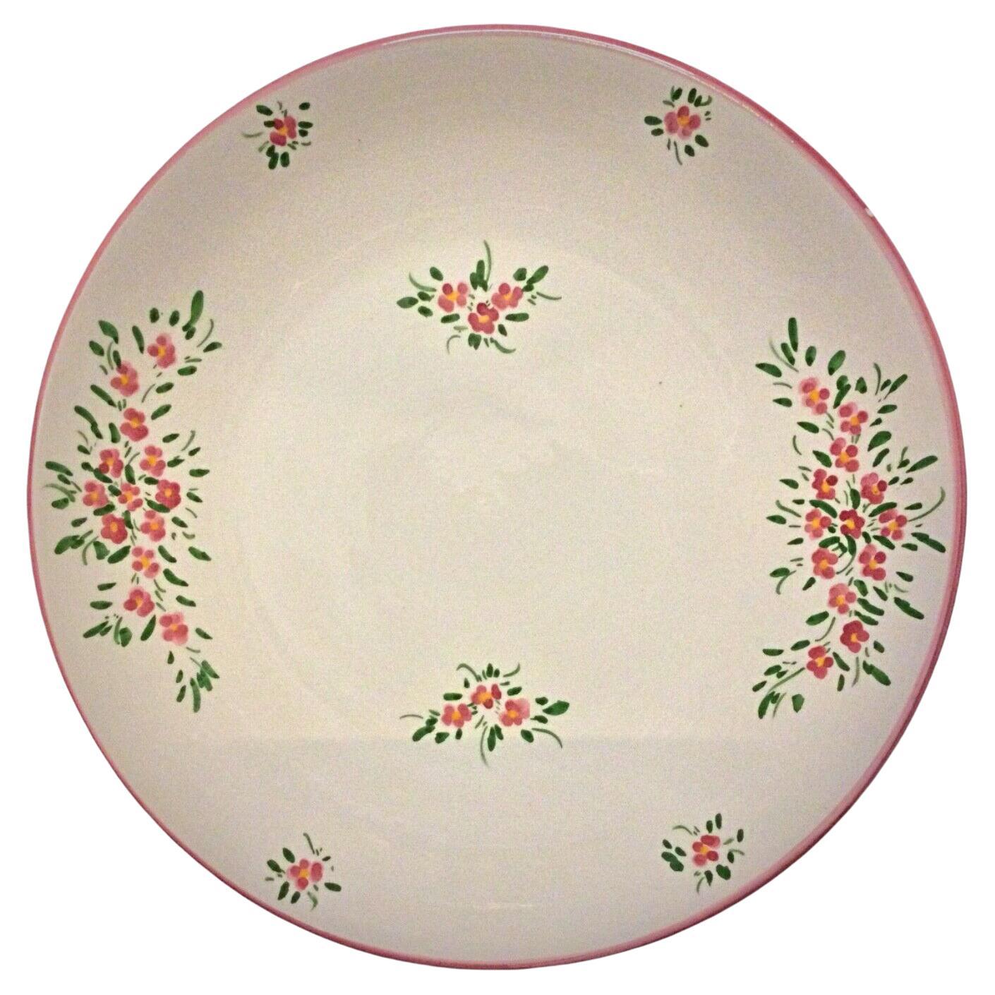 Grande assiette en faïence vintage de M.B avec décor floral peint à la main - 2Y57