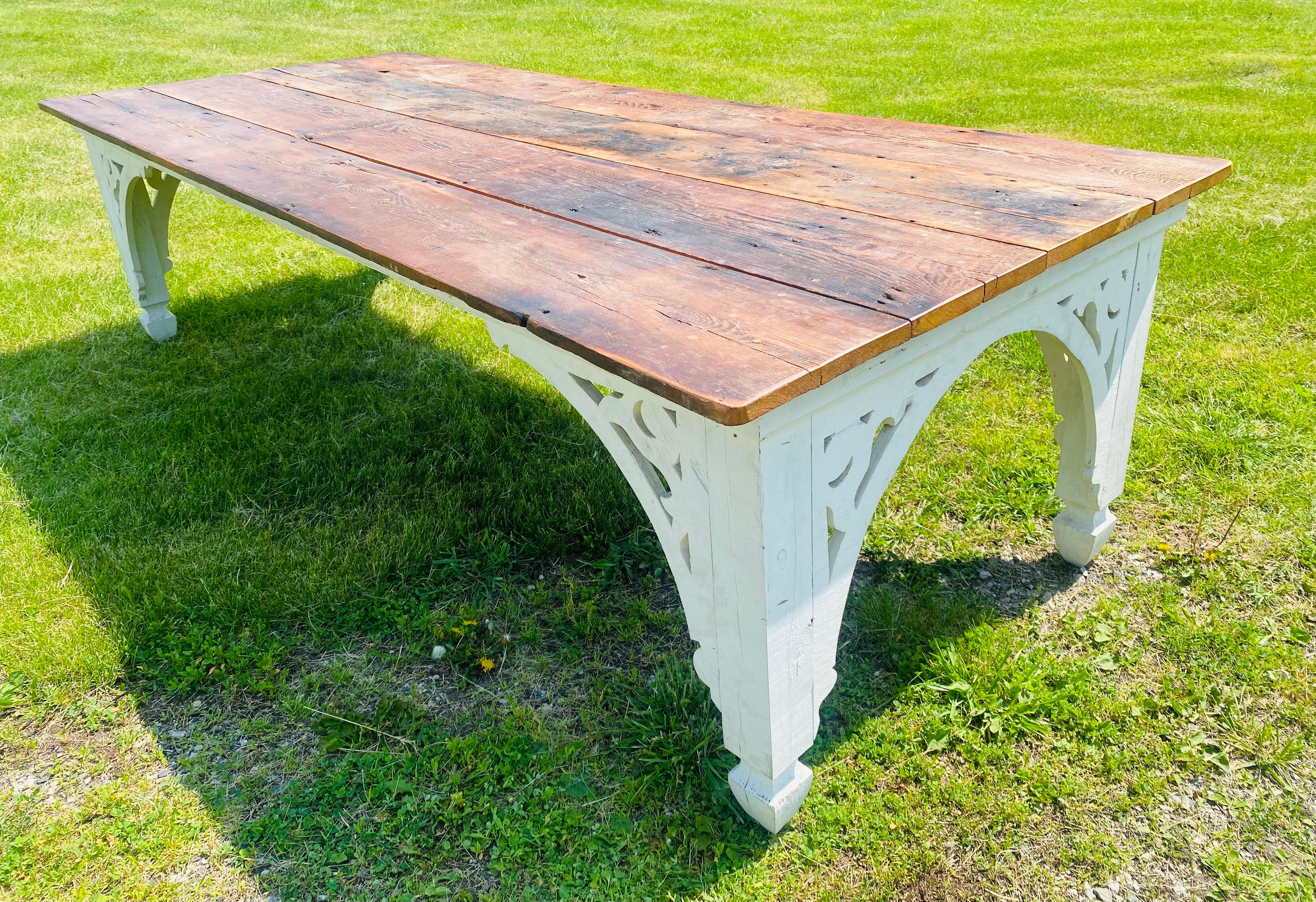 Vintage large French country farmhouse style rustic dining table In Good Condition For Sale In Allentown, PA