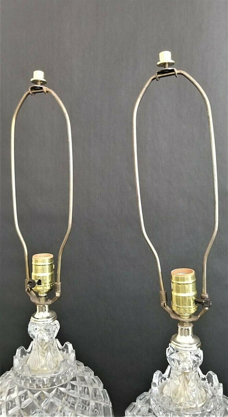 Vintage Große französische Bleikristall-Tischlampen - ein Paar im Angebot 1