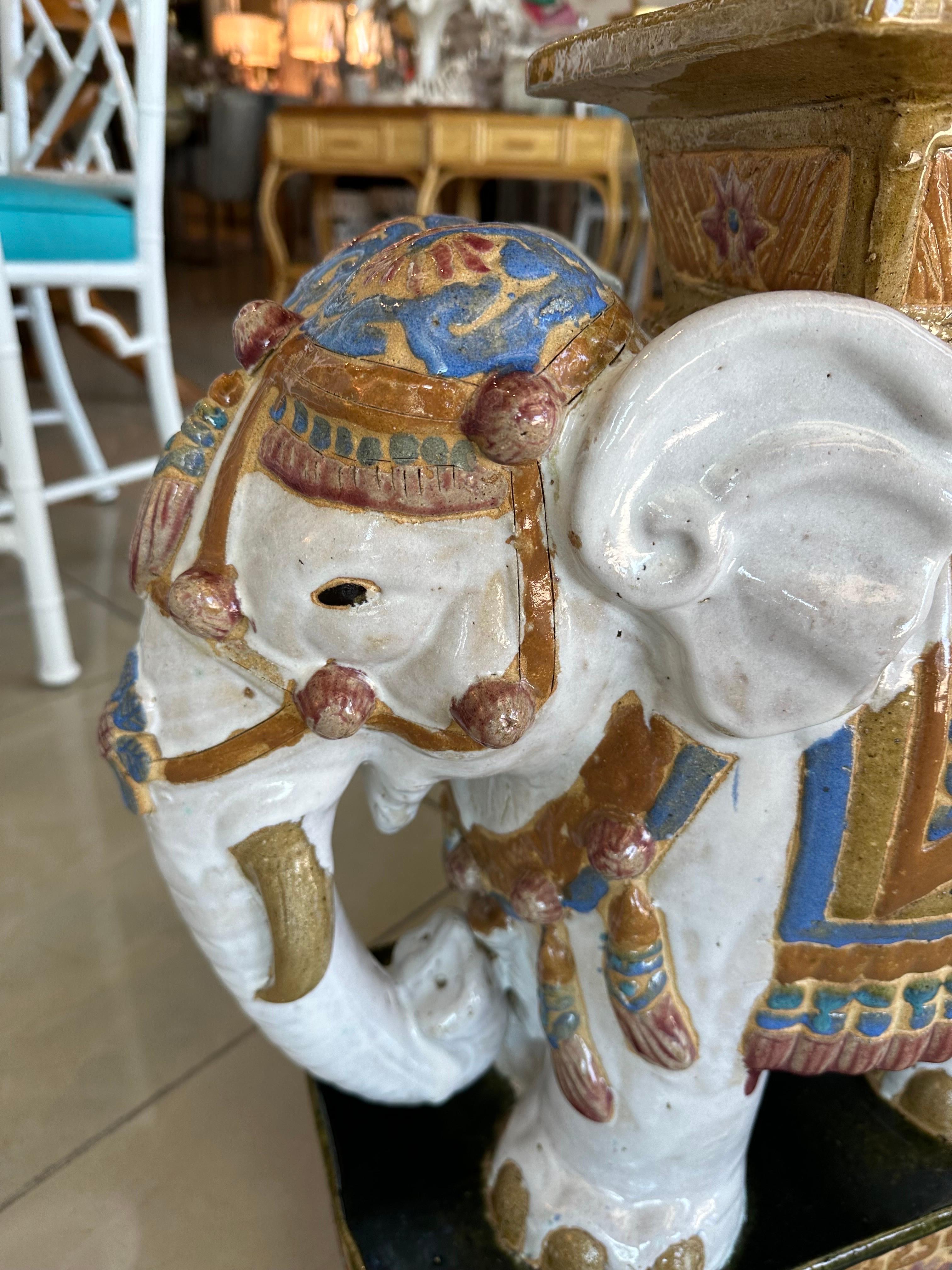 Vintage Large Glazed Elephant Garden Stool Stand Drink Beistelltisch (Hollywood Regency) im Angebot