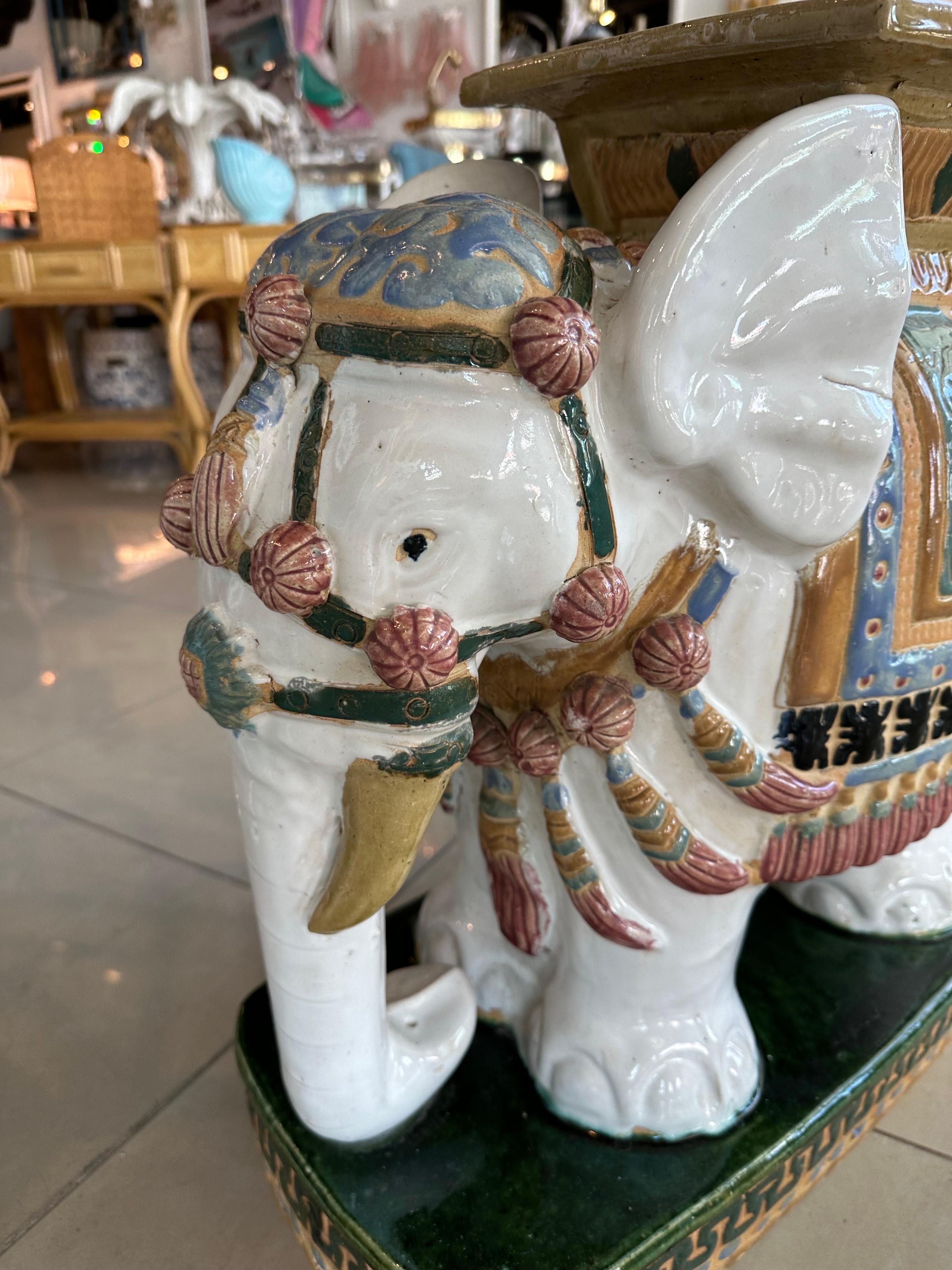 Vintage Large Glazed Elephant Garden Stool Stand Drink Beistelltisch im Angebot 1