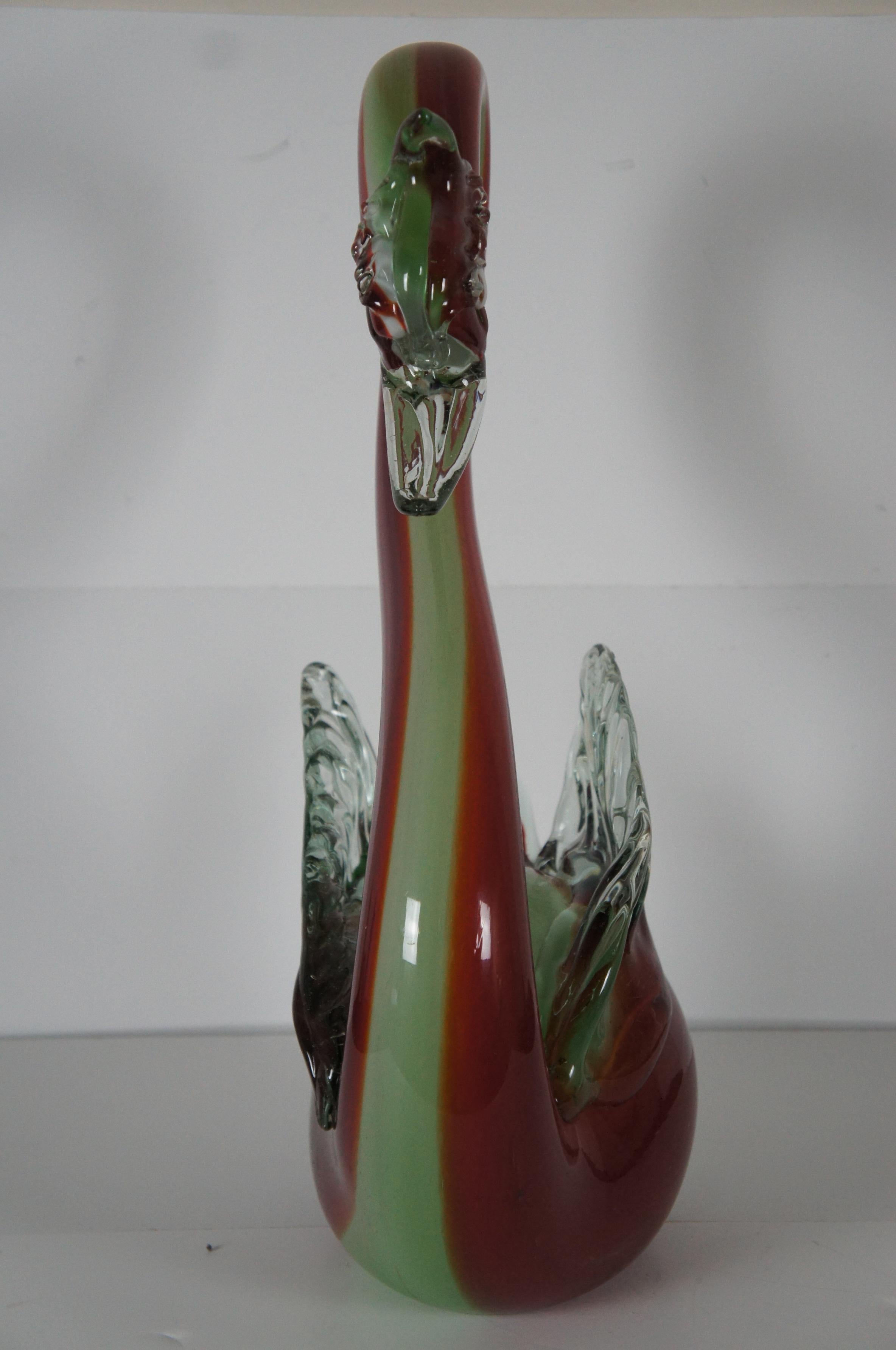 20ième siècle Vintage Large Hand Blown Red & Green Murano Glass Swan Goose Italy Sculpture en vente