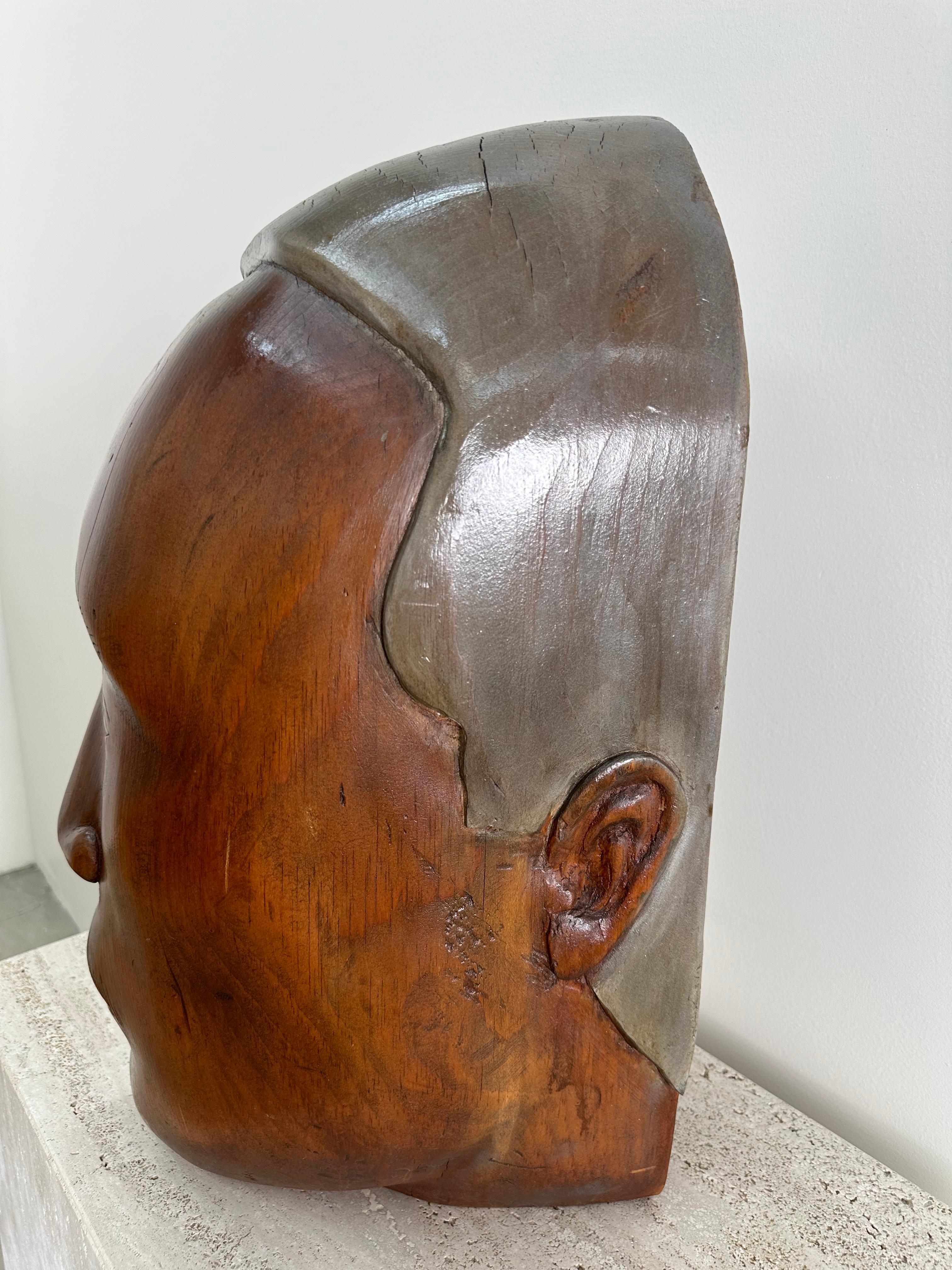 Gran busto masculino vintage de madera tallado a mano Escultura de pared Madera en venta