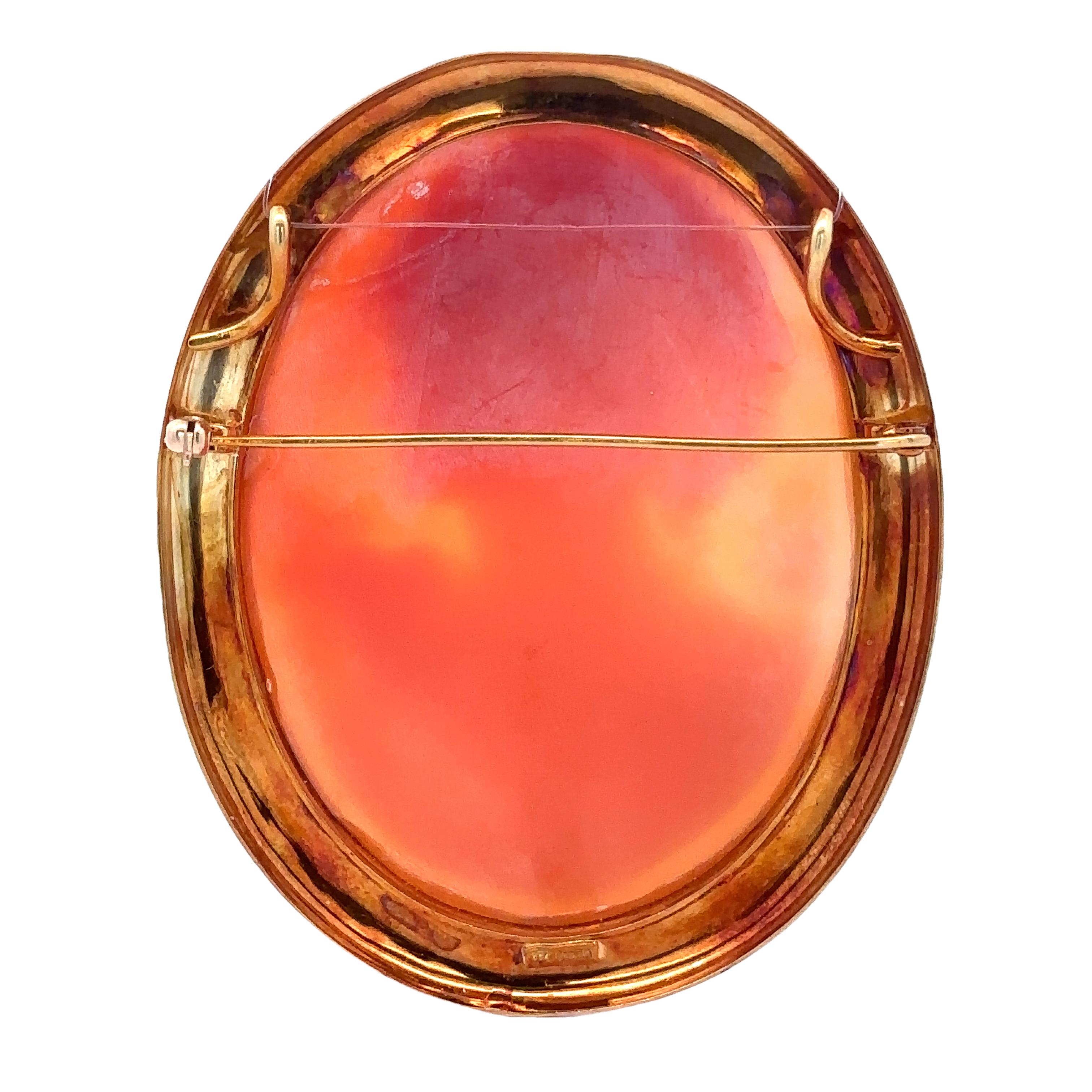Women's or Men's Vintage Large Hand Engraved 18k Yellow Gold Carved Shell Cameo Brooch/ Pendant For Sale