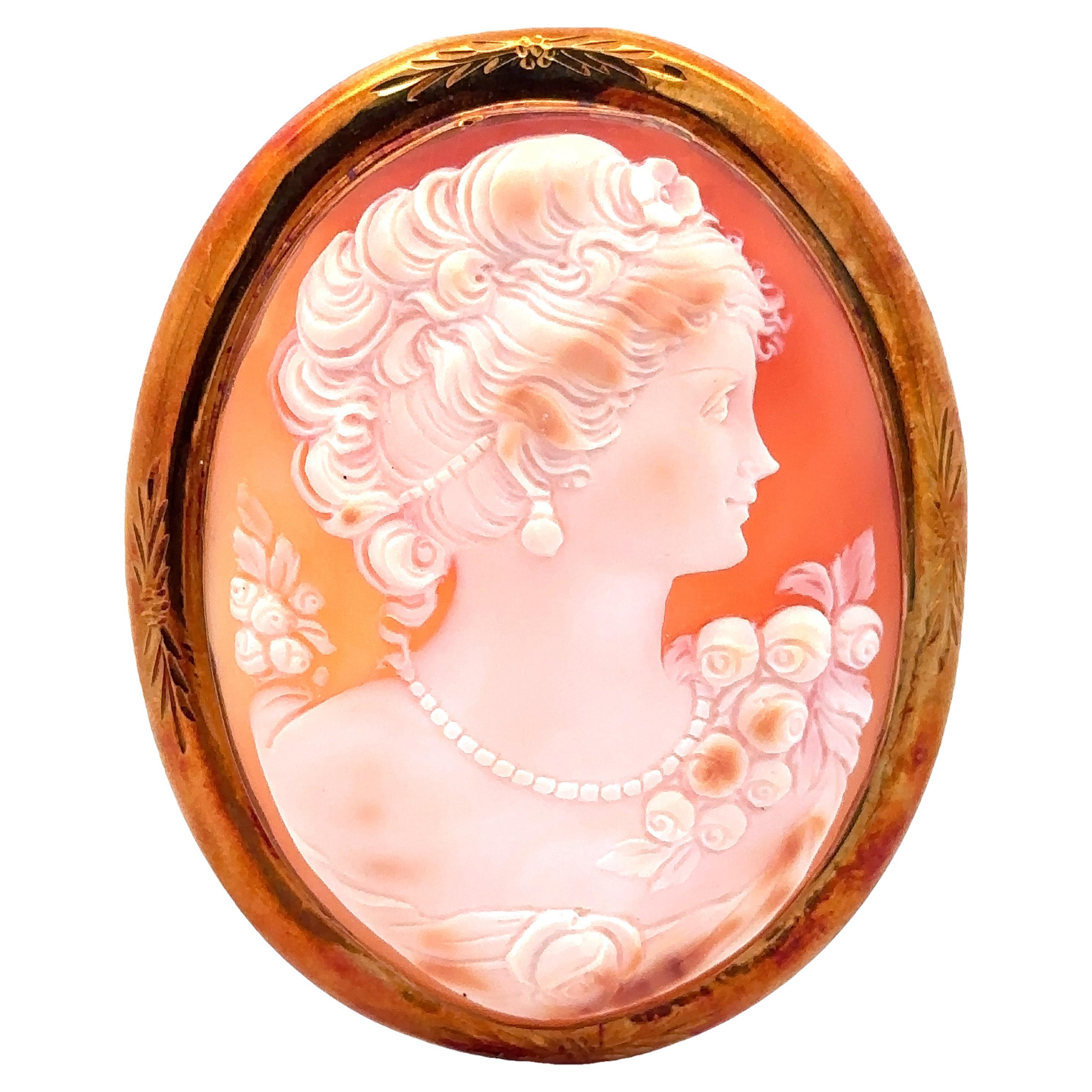 Vintage Large Hand Engraved 18k Yellow Gold Carved Shell Cameo Brooch/ Pendant