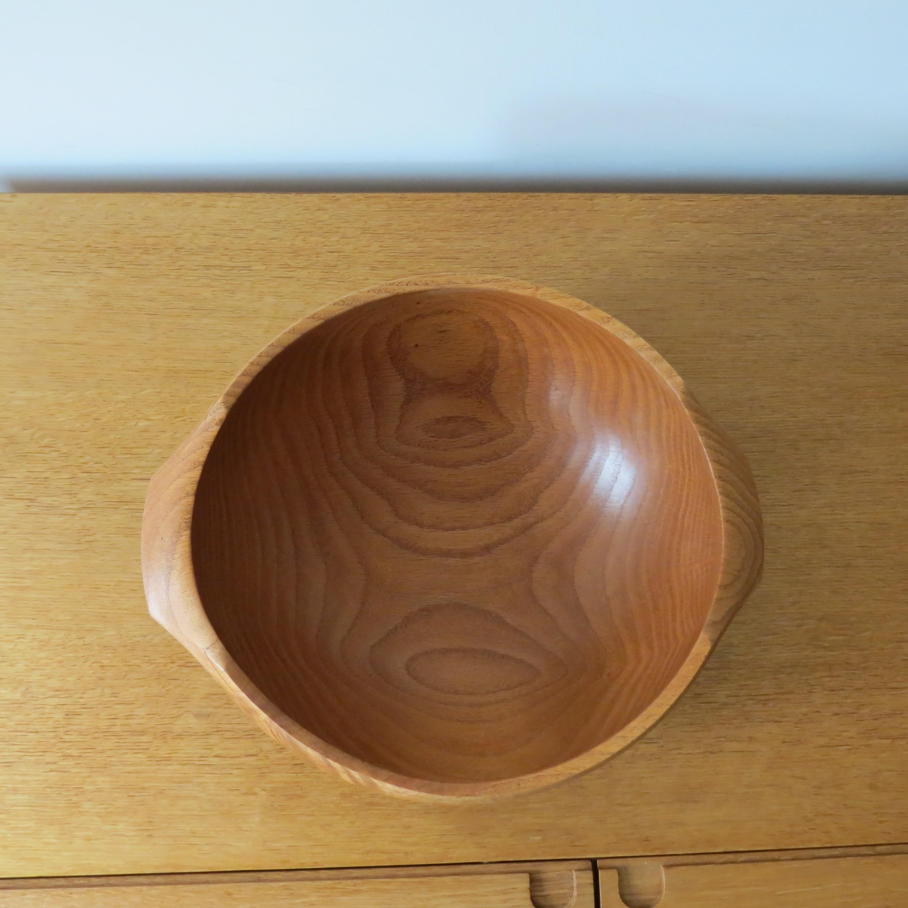 Vintage Large Hand Turned Oak Wooden Bowl With Sculptural Handles 4