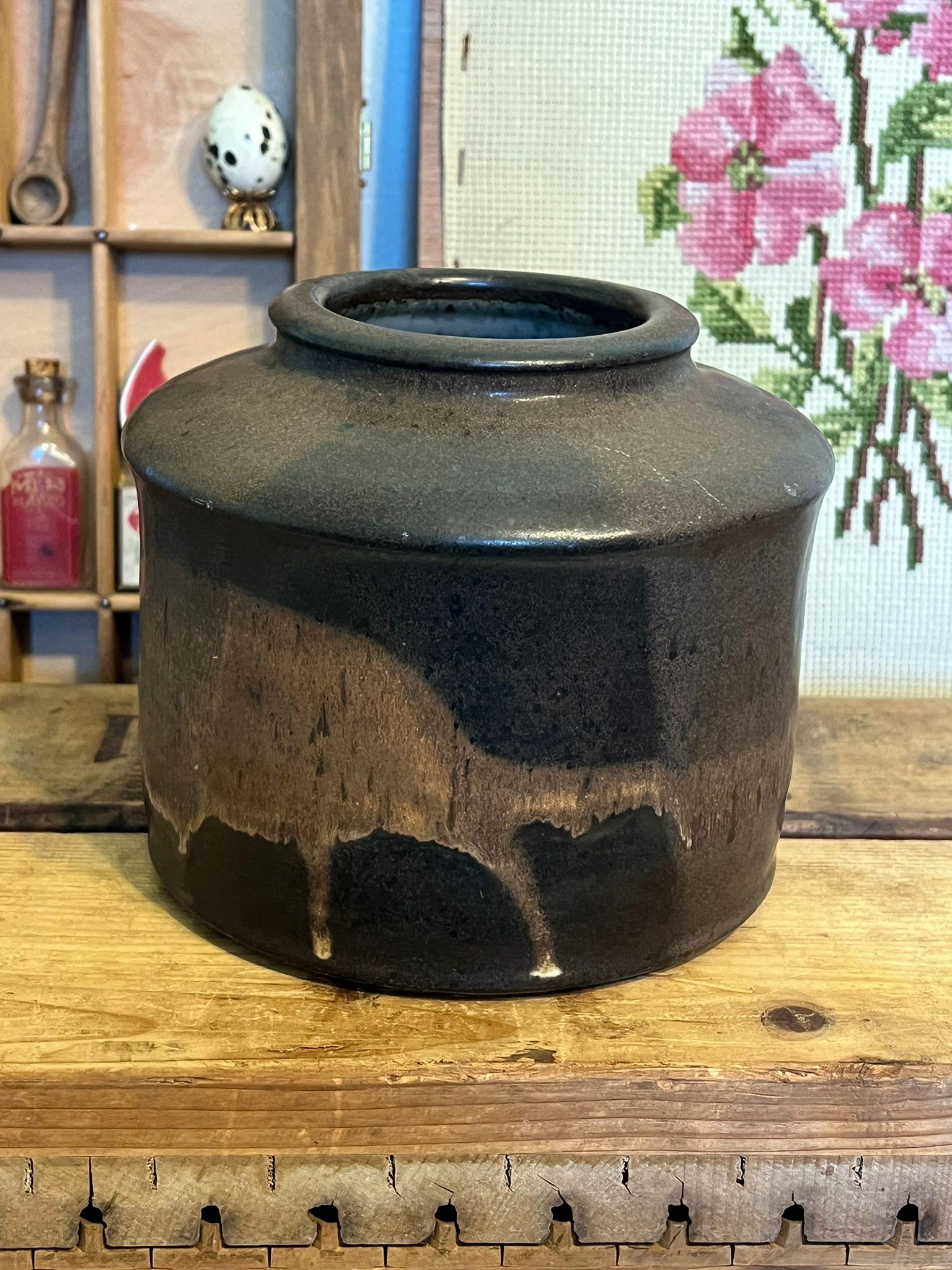 Fine XX secolo Vaso grande d'epoca fatto a mano in porcellana della metà del secolo scorso in vendita